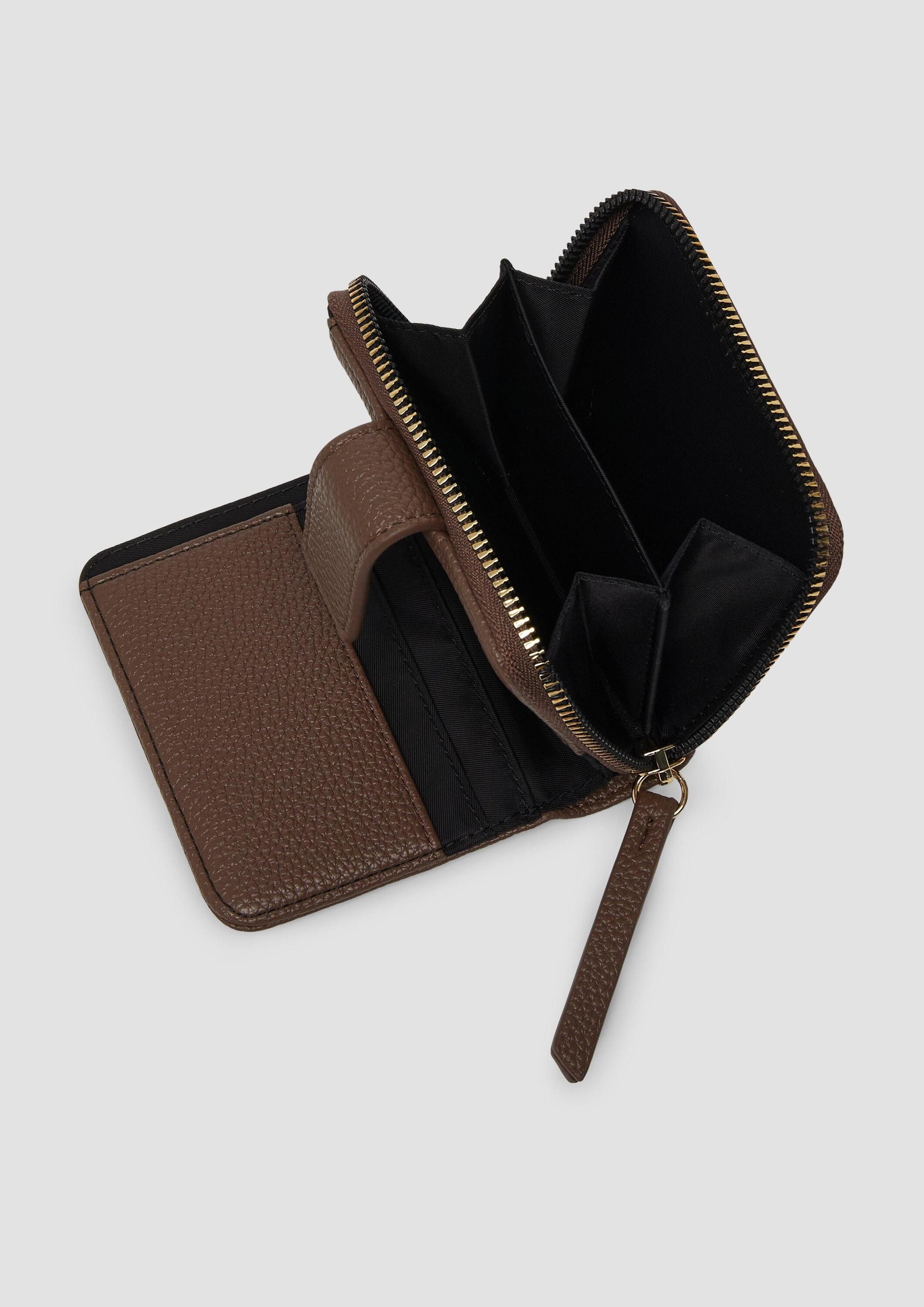 s.Oliver Geldbörse Portemonnaie (1-tlg), Brieftasche aus Lederimitat mit Münzfach und Kartenfächern