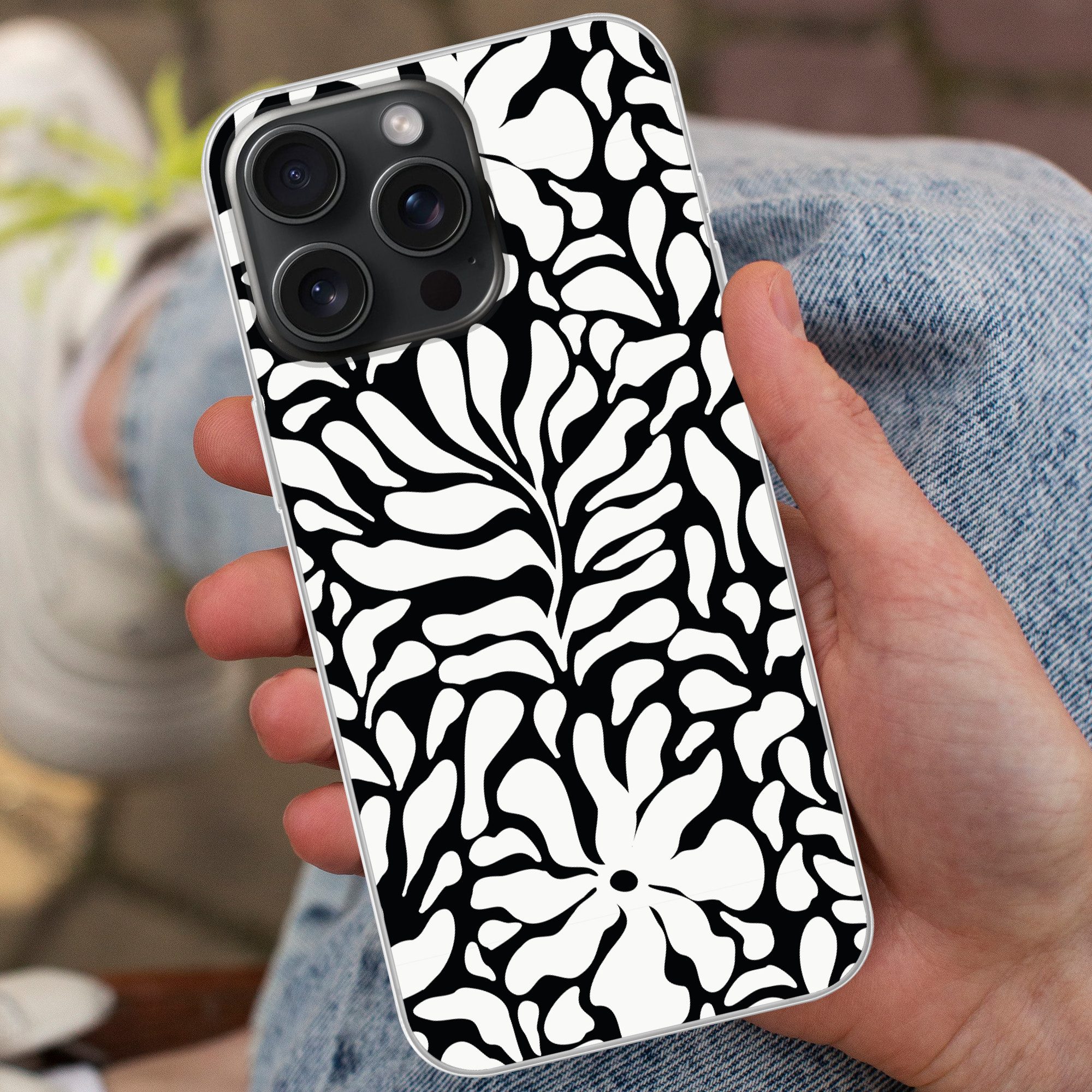 MuchoWow Handyhülle für Apple iPhone 15 Pro Max Blumendruck - Schwarz - Weiß - Blätter, Smartphone-Bumper, Print, Handy Schutzhülle Dünn