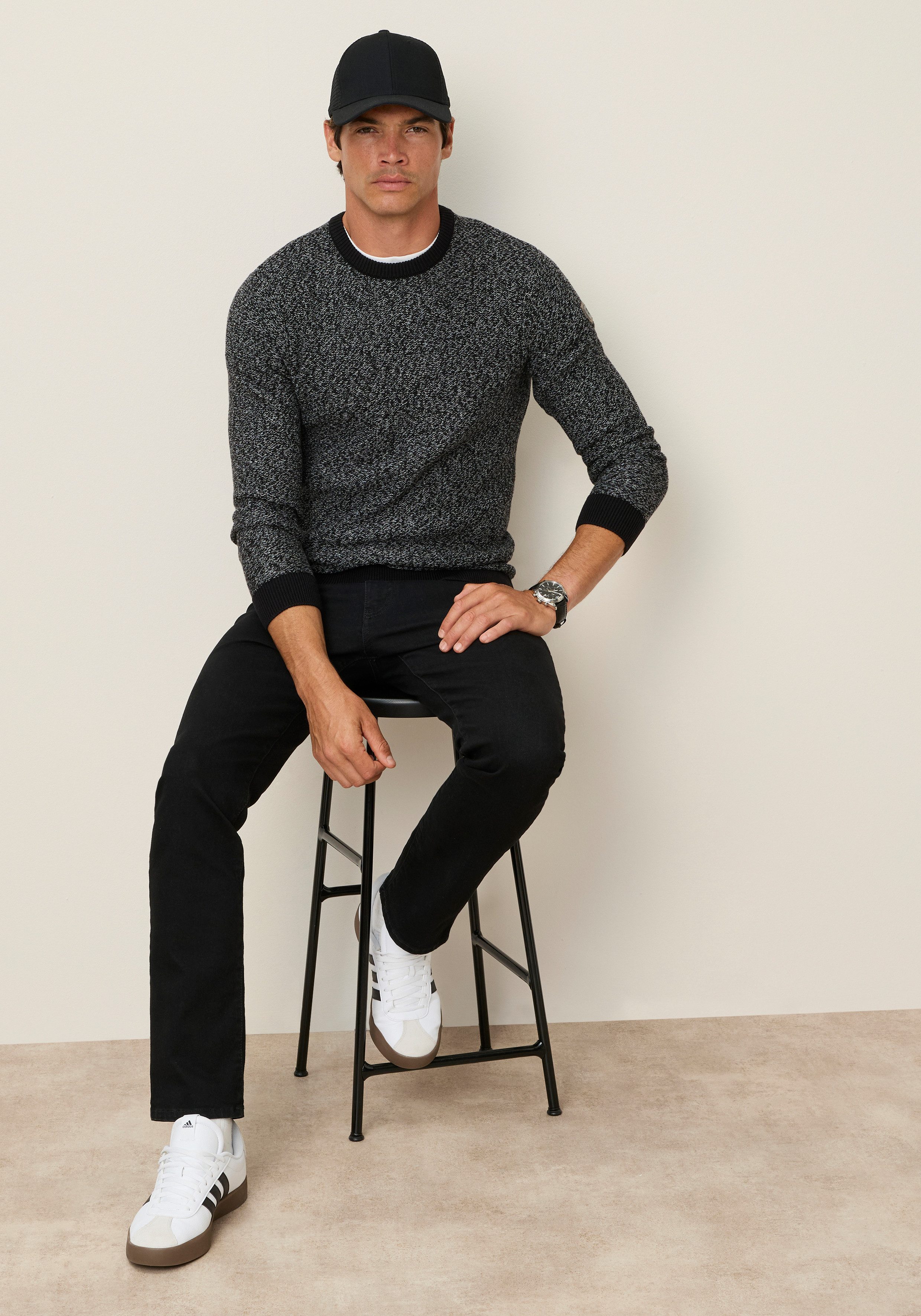 Zum Outfit 8
