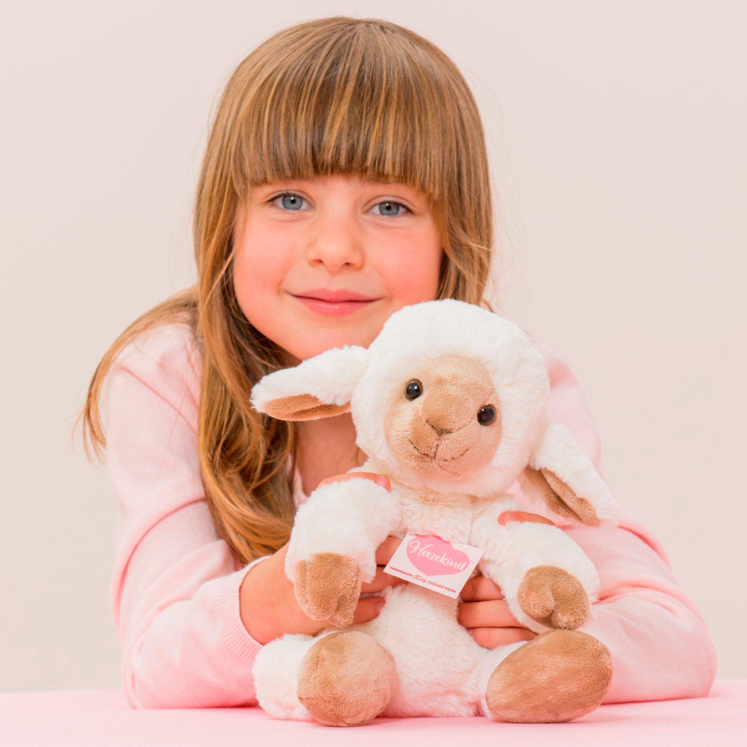 Teddy Hermann® Kuscheltier Lämmchen Frido 32 cm