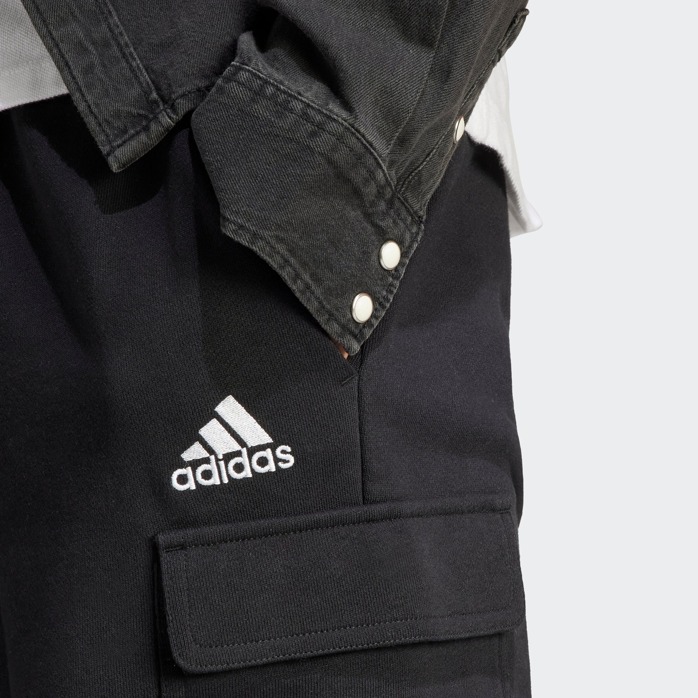 ESSENTIALS (1-tlg) FRENCH Black adidas CARGOSHORTS Shorts TERRY Sportswear