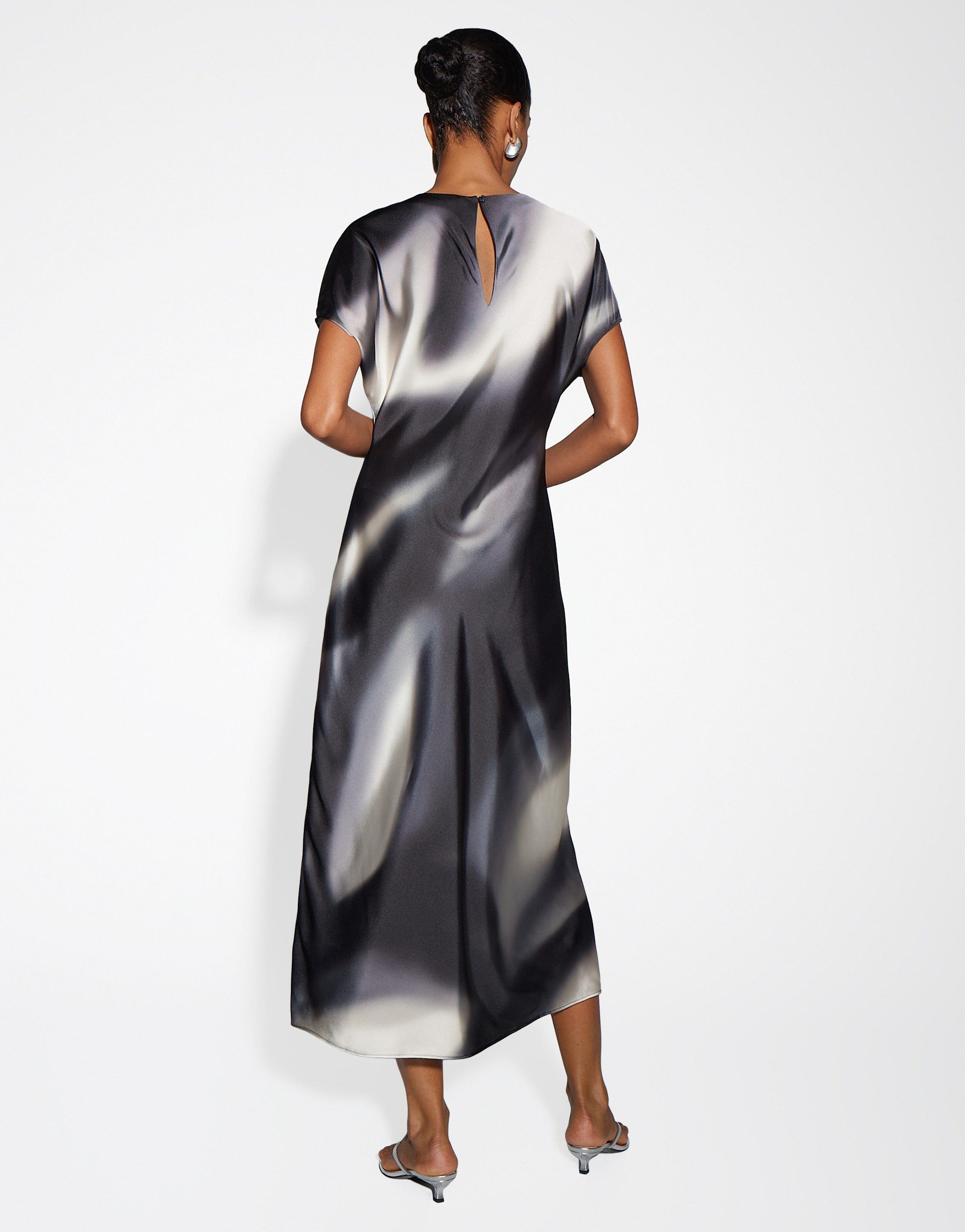 someday Midikleid QUIMMA mit galaktischem Print