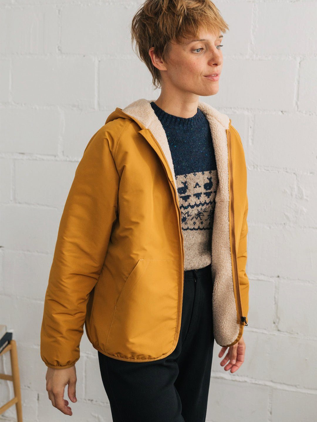 TWOTHIRDS Kapuzenfleecejacke Laurie aus recyceltem Polyester, mit wasserabweisender Oberfläche Mustard