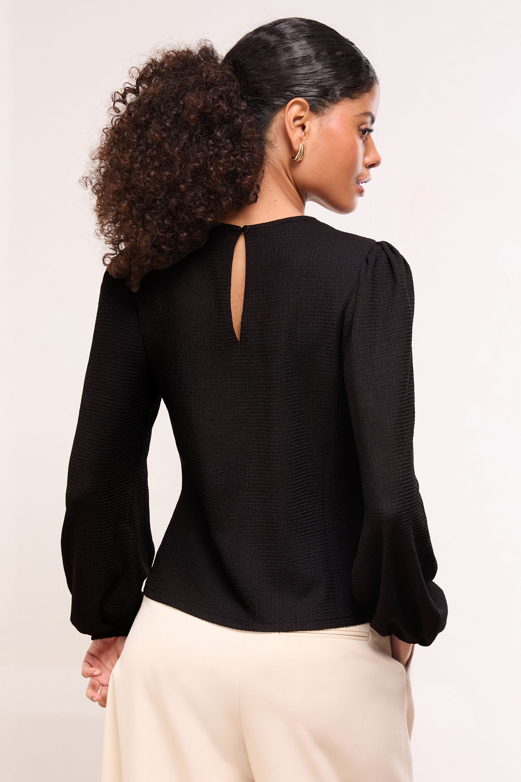 LIPSY Langarmbluse Lipsy Shirt mit Spitzendetails (1-tlg) günstig online kaufen