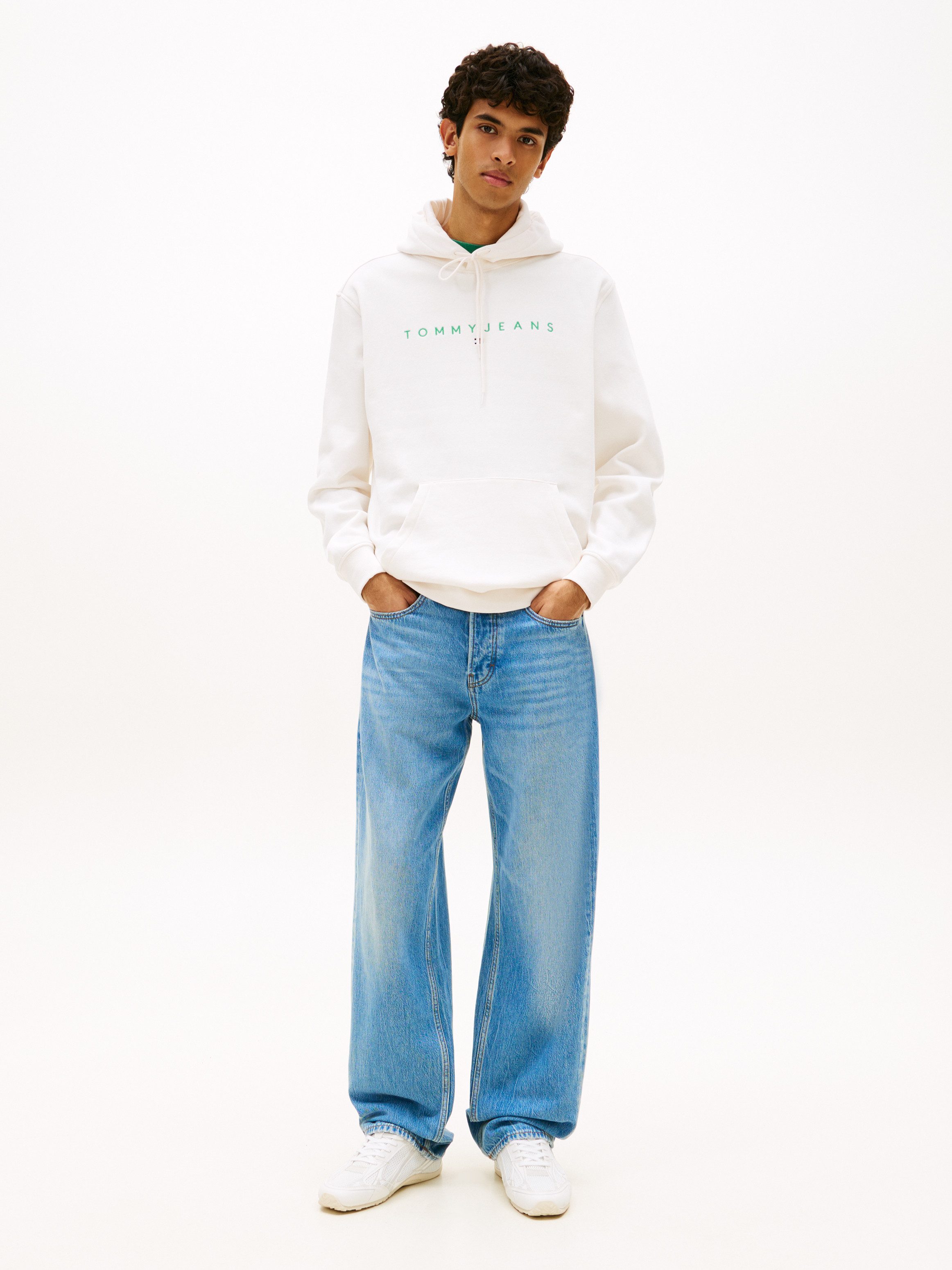 Tommy Jeans Hoodie TJM REGULAR LINEAR LOGO HOODIE EXT mit Logo-Stickerei