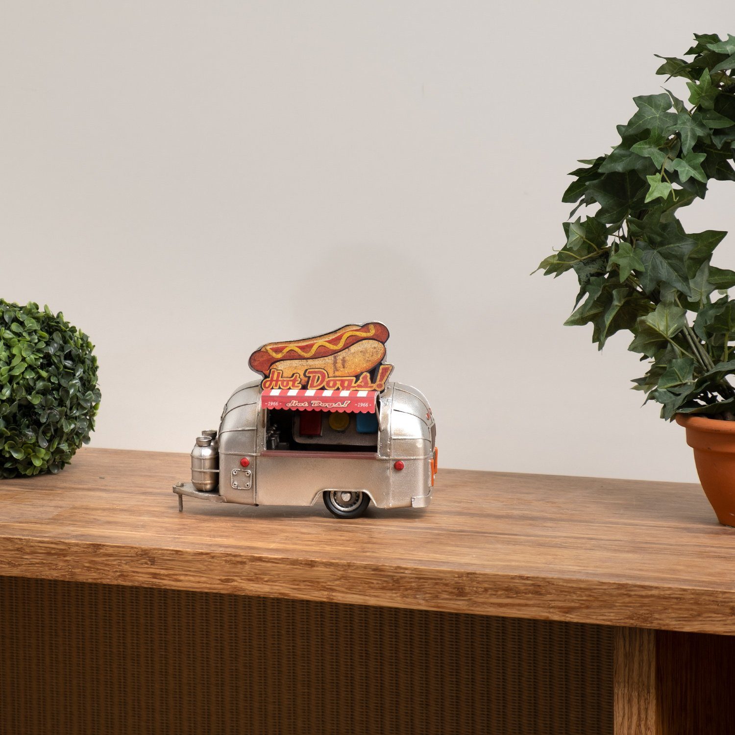 Miniatur Nachbildung Stand Blech-Deko Blechmodell Hot-Dog Wohnwagen, Dekoobjekt Modell Retro Anhänger Antik-Stil Nostalgie Moritz