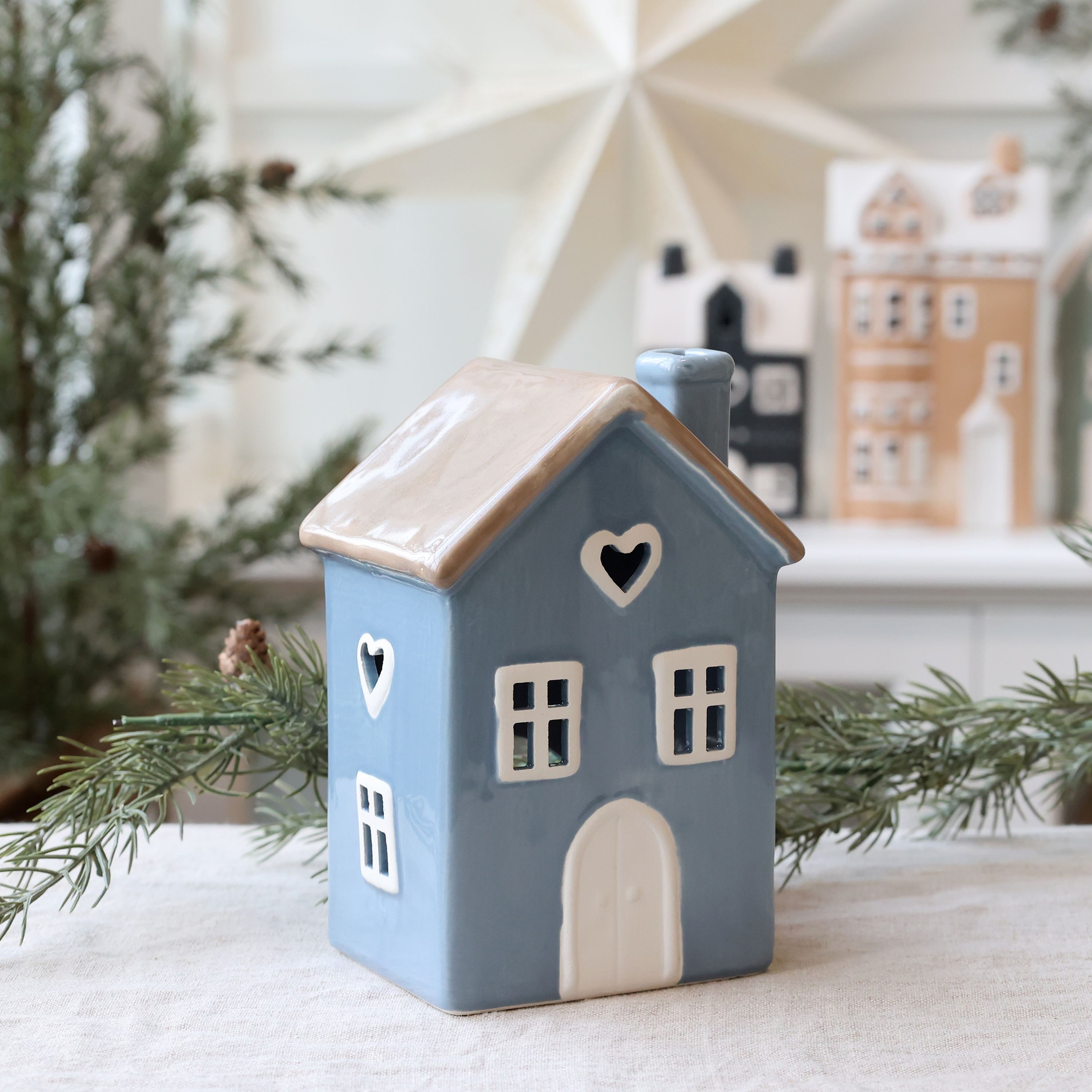 Chic Antique Weihnachtshaus Chic Antique - Lichterhaus Teelichthaus Windlicht H 18cm Blau Keramik