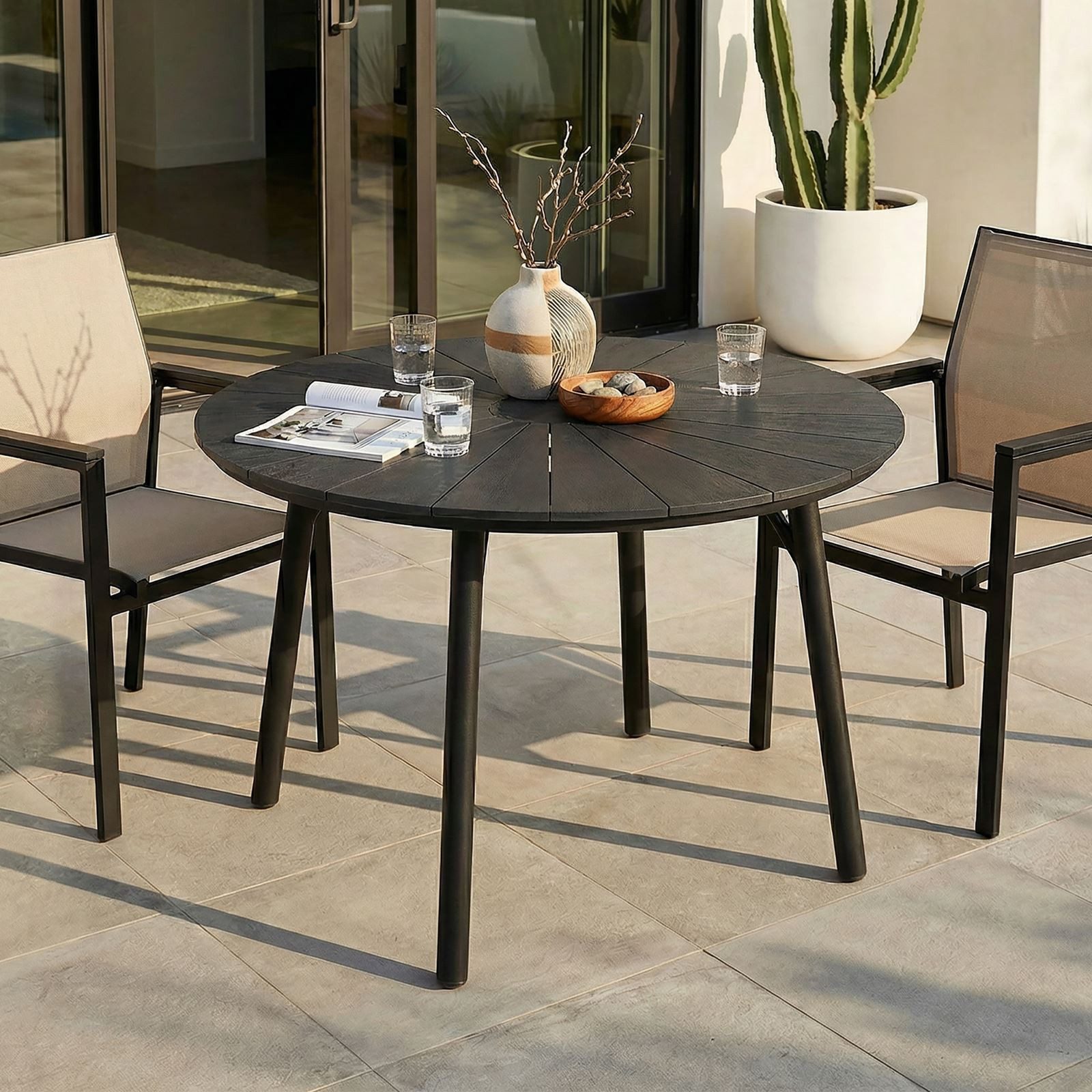 IDIMEX Gartentisch AGAPE, Balkontisch rund 120 cm mit WPC-Platte & Alugestell schwarz/natur