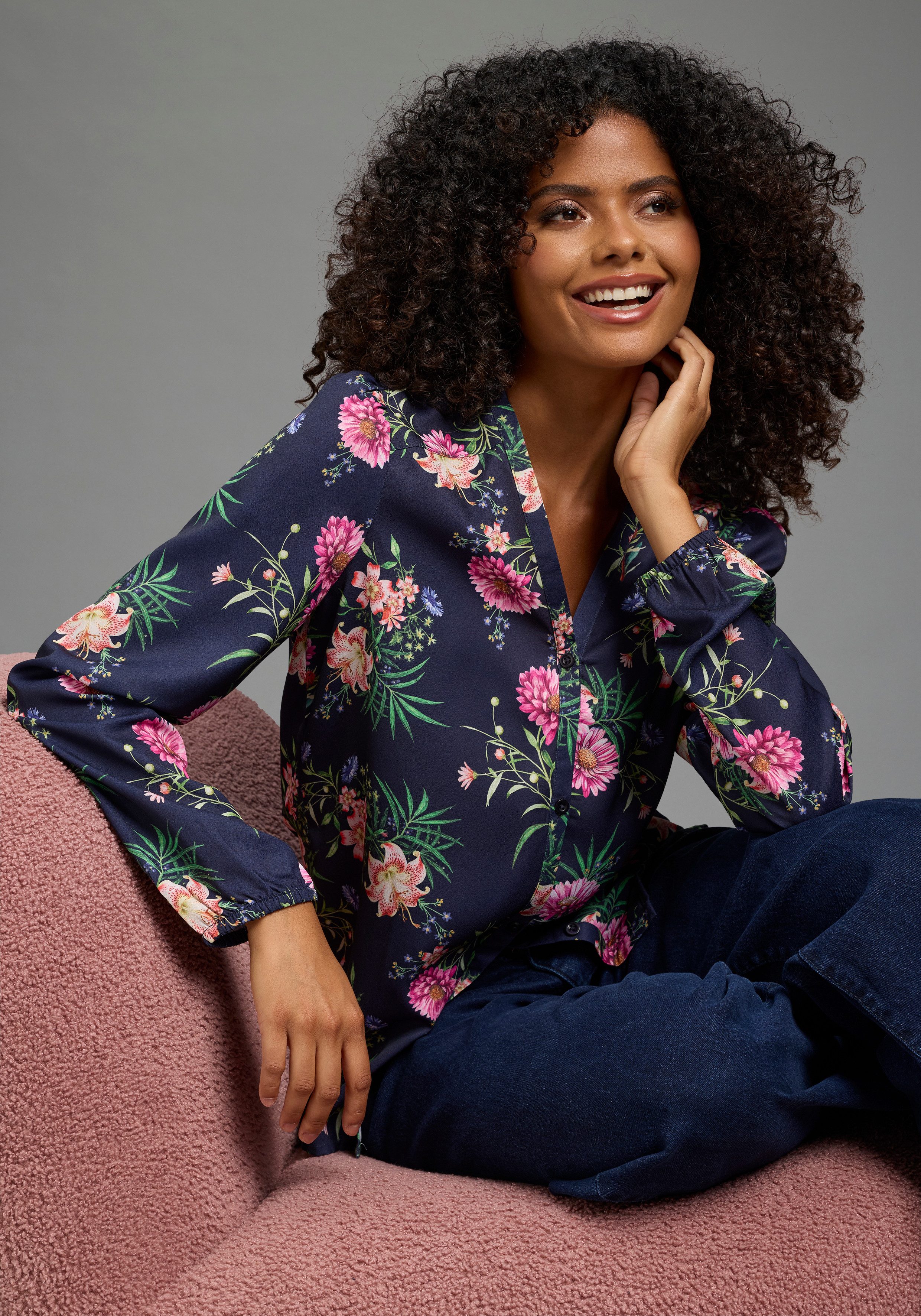 Laura Scott Druckbluse femininer Stil, leicht glänzend, aus Polyester