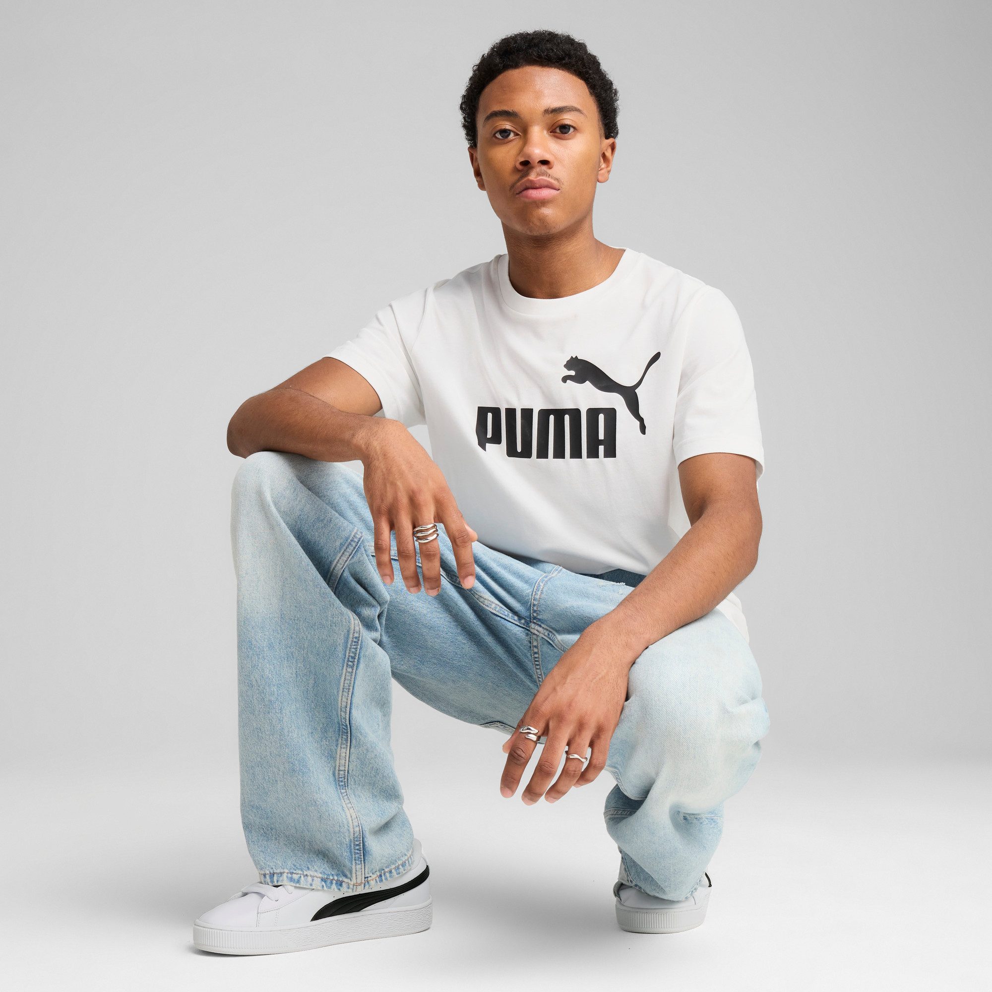 PUMA T-Shirt ESS NO 1 LOGO TEE sportlicher Stil, Kurzarm, Rundhalsausschnitt – Bild 4 von 5