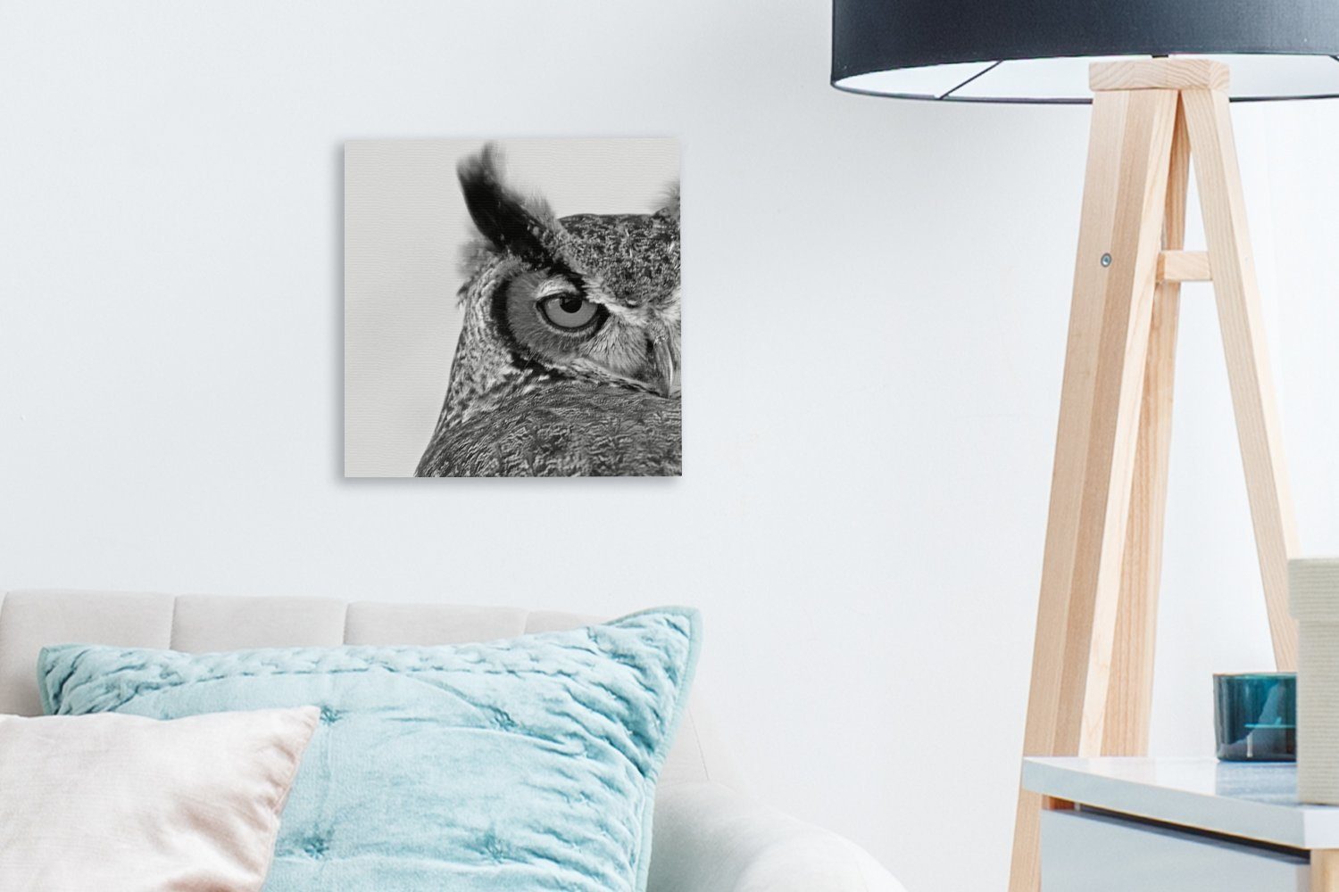 Bilder OneMillionCanvasses® Die Leinwandbild für braunen Schlafzimmer St), und Gesichts schwarz Eule einer des (1 Wohnzimmer Hälfte weiß, Leinwand -