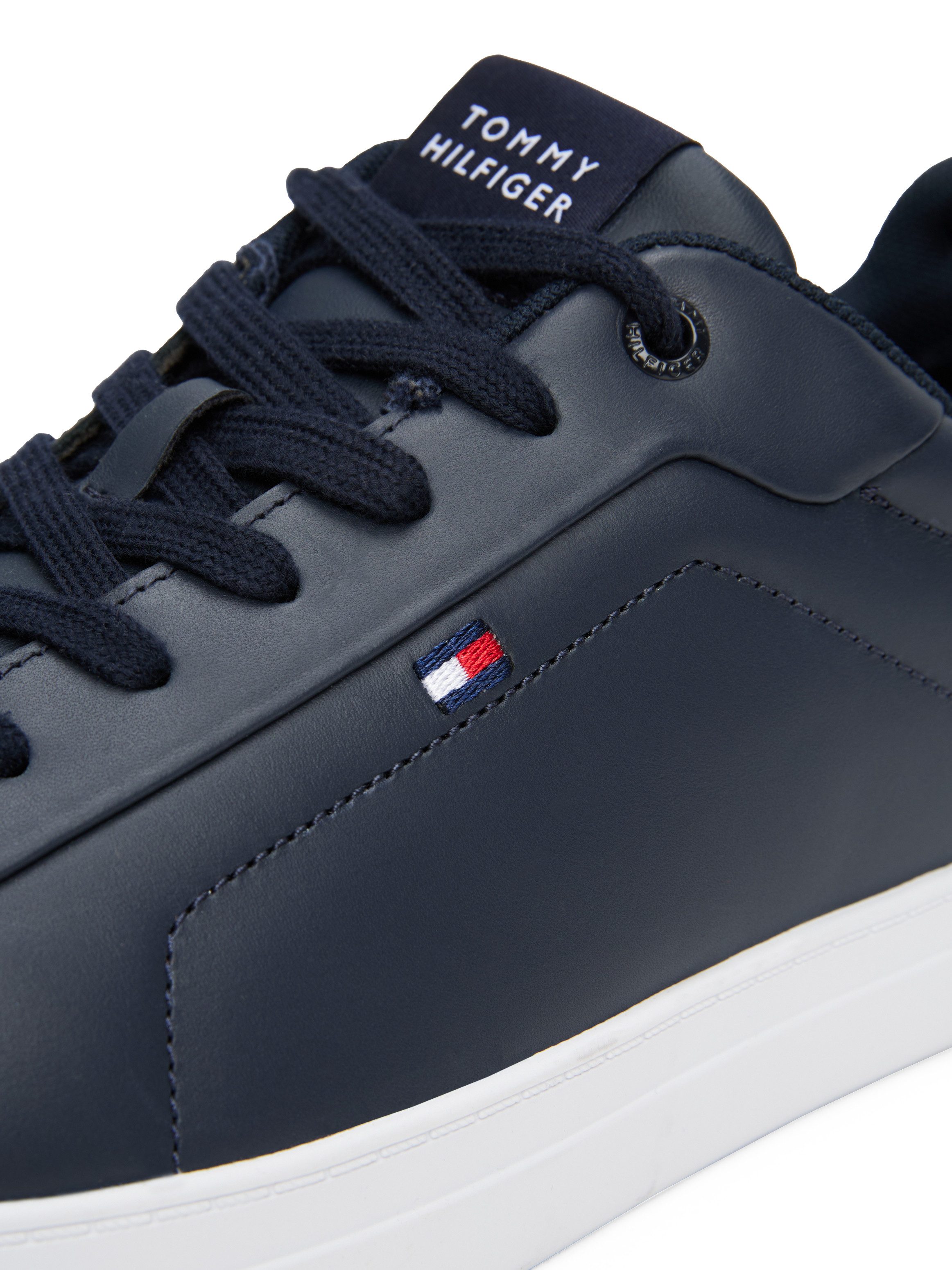 Tommy Hilfiger ICON COURT LTH FLAG ESS Sneaker, Freizeitschuh, Halbschuh, Schnürschuh mit kleiner Logoflagge