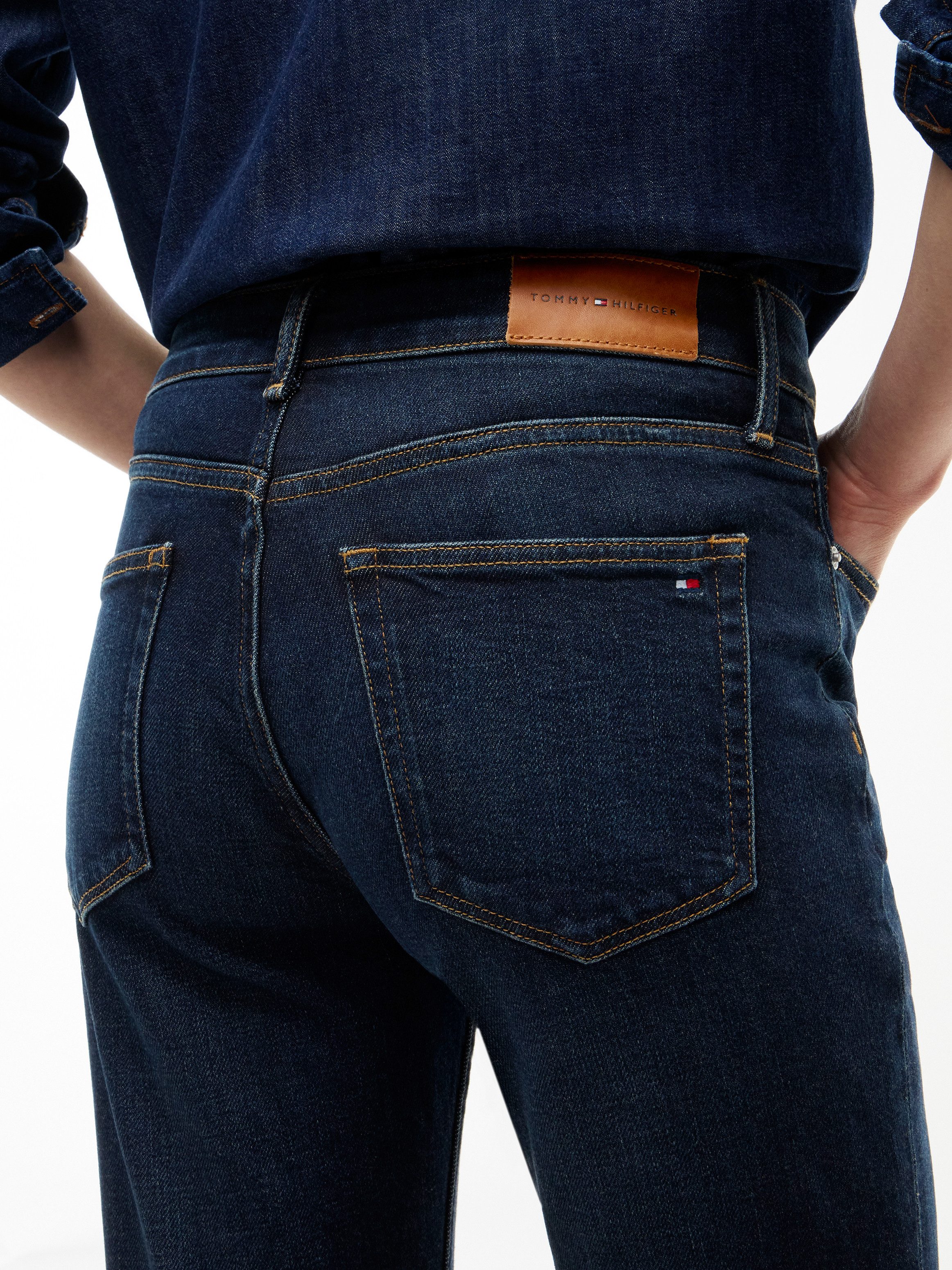 Tommy Hilfiger Slim-fit-Jeans HARLOW MID RISE SLIM ESSENTIAL Baumwollmischung, slim fit, mid waist – Bild 4 von 5