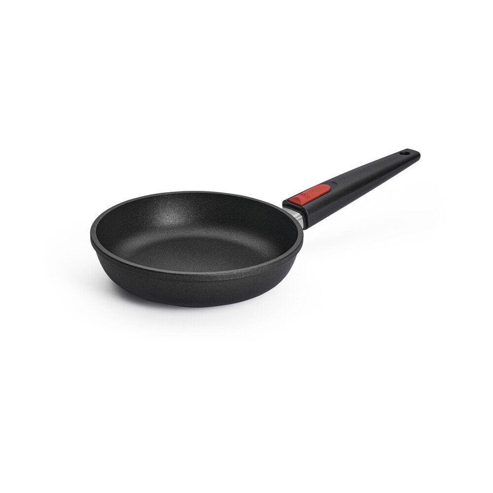 WOLL Bratpfanne Guss-Pfanne 20 cm Titanium Nowo, Aluguss, spülmaschinenfest, Induktion, alle Herdarten, Antihaft