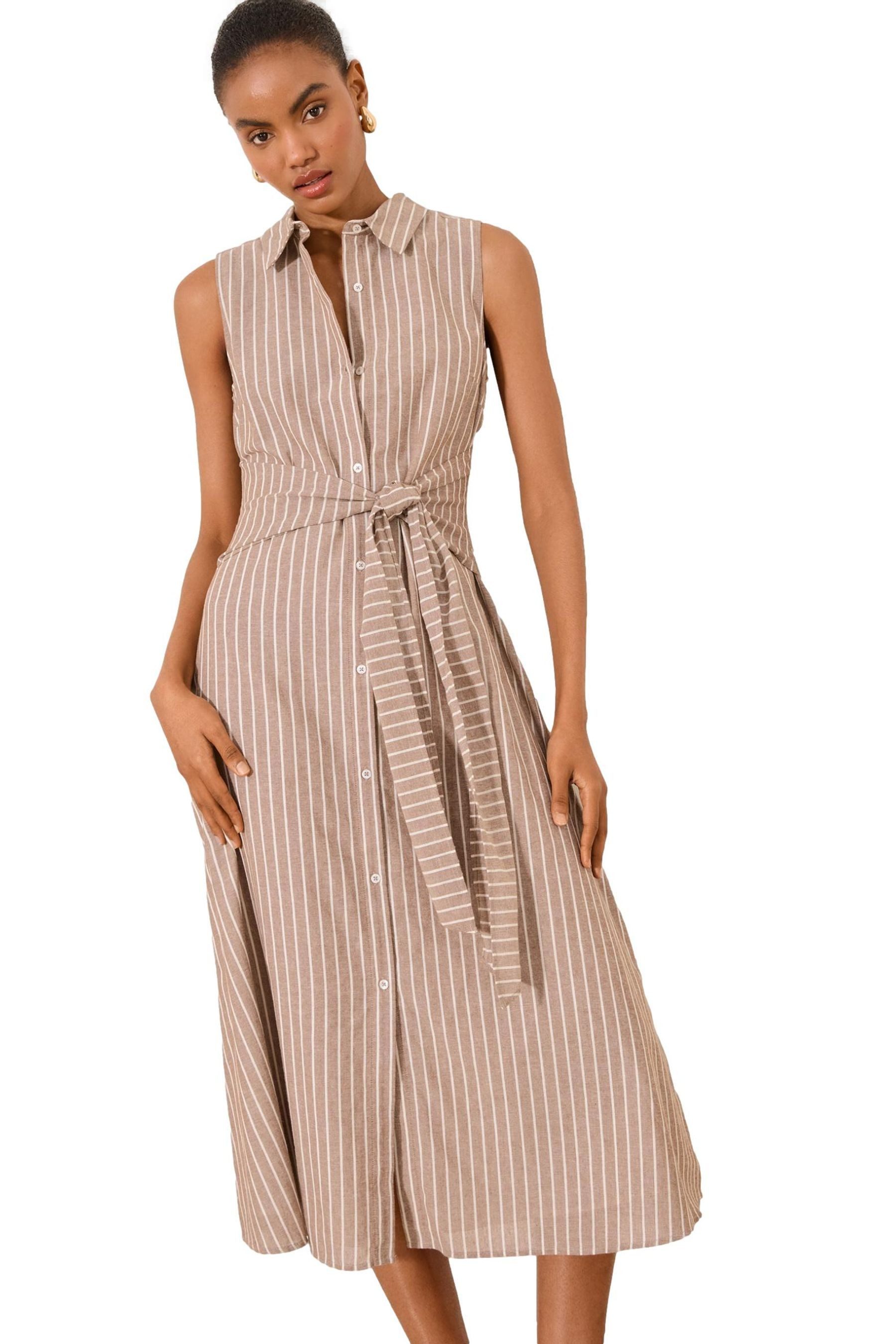 LIPSY Midikleid Lipsy Ärmelloses Midikleid mit Kragen und Gürtel (1-tlg)