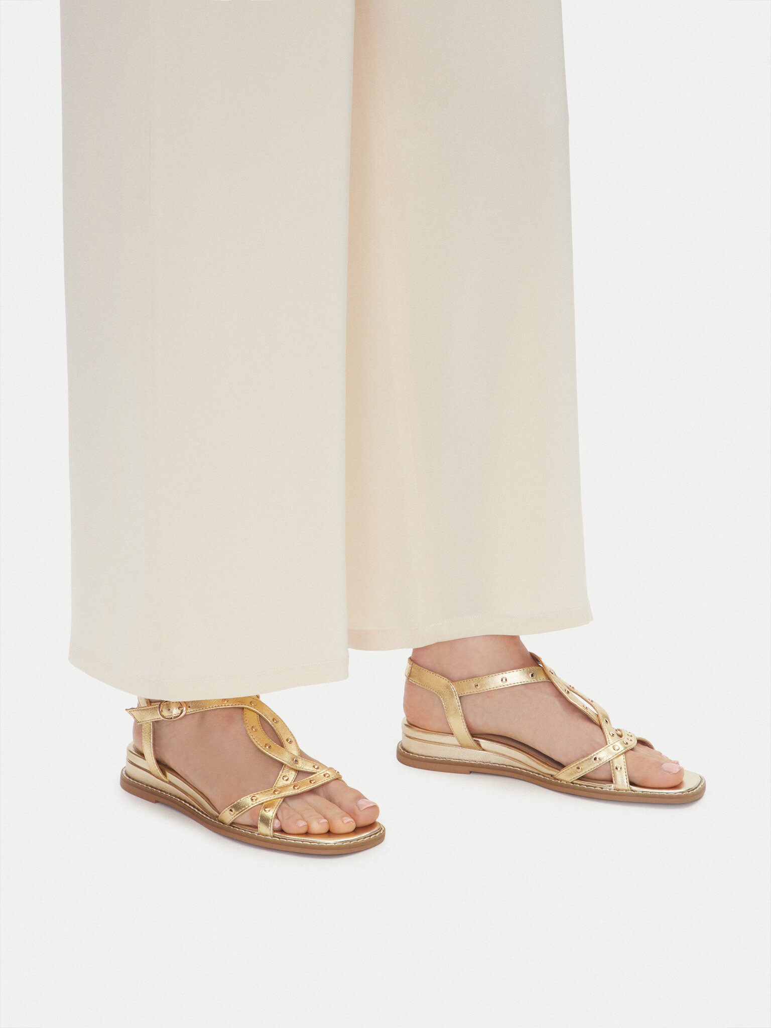 Lasocki Damen Sandals Gold WI33-CS853-HM-02 Sandale
