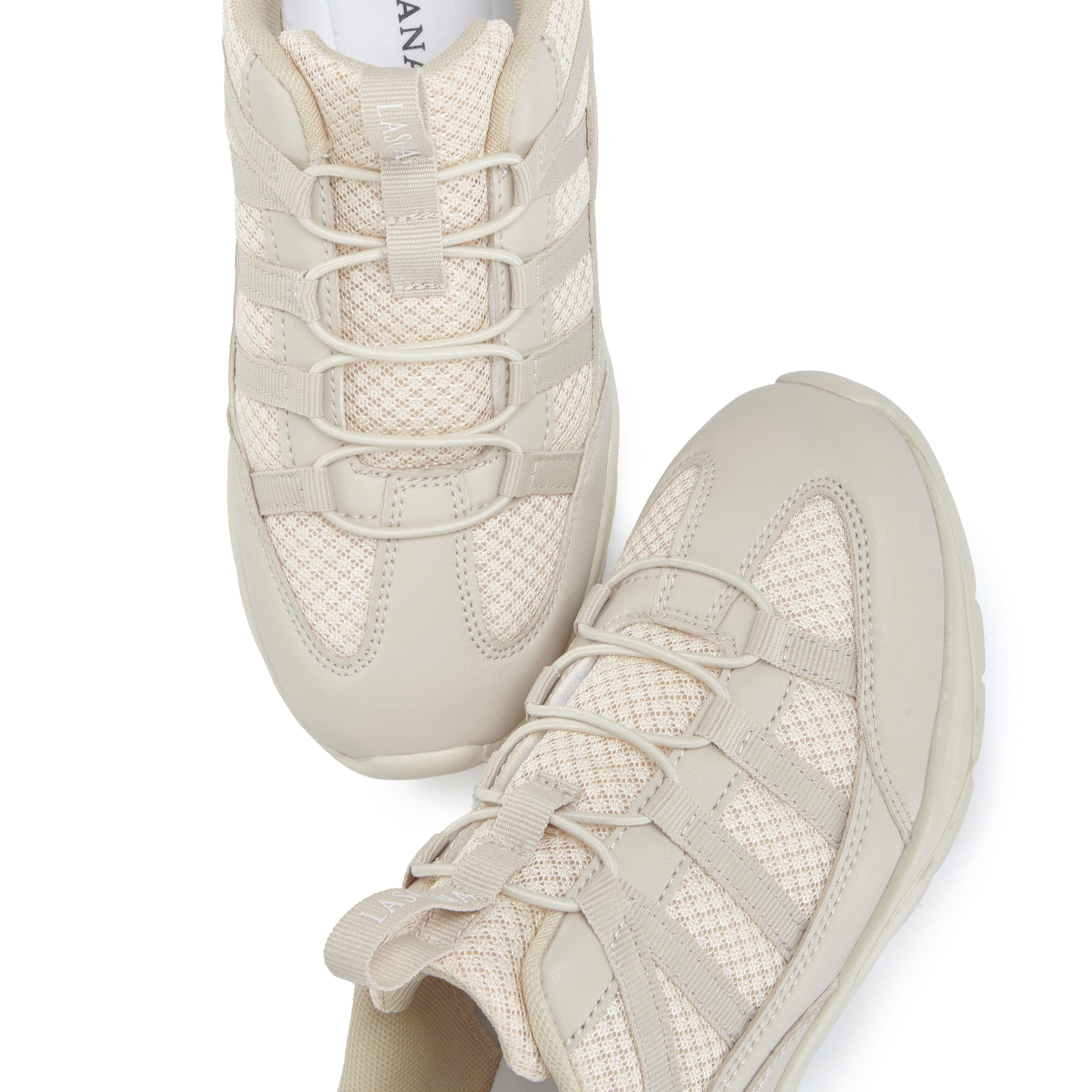 LASCANA Freizeitschuh, Halbschuh, Turnschuhe, Sneaker zum Reinschlüpfen mit elastischen Schnürbändern VEGAN