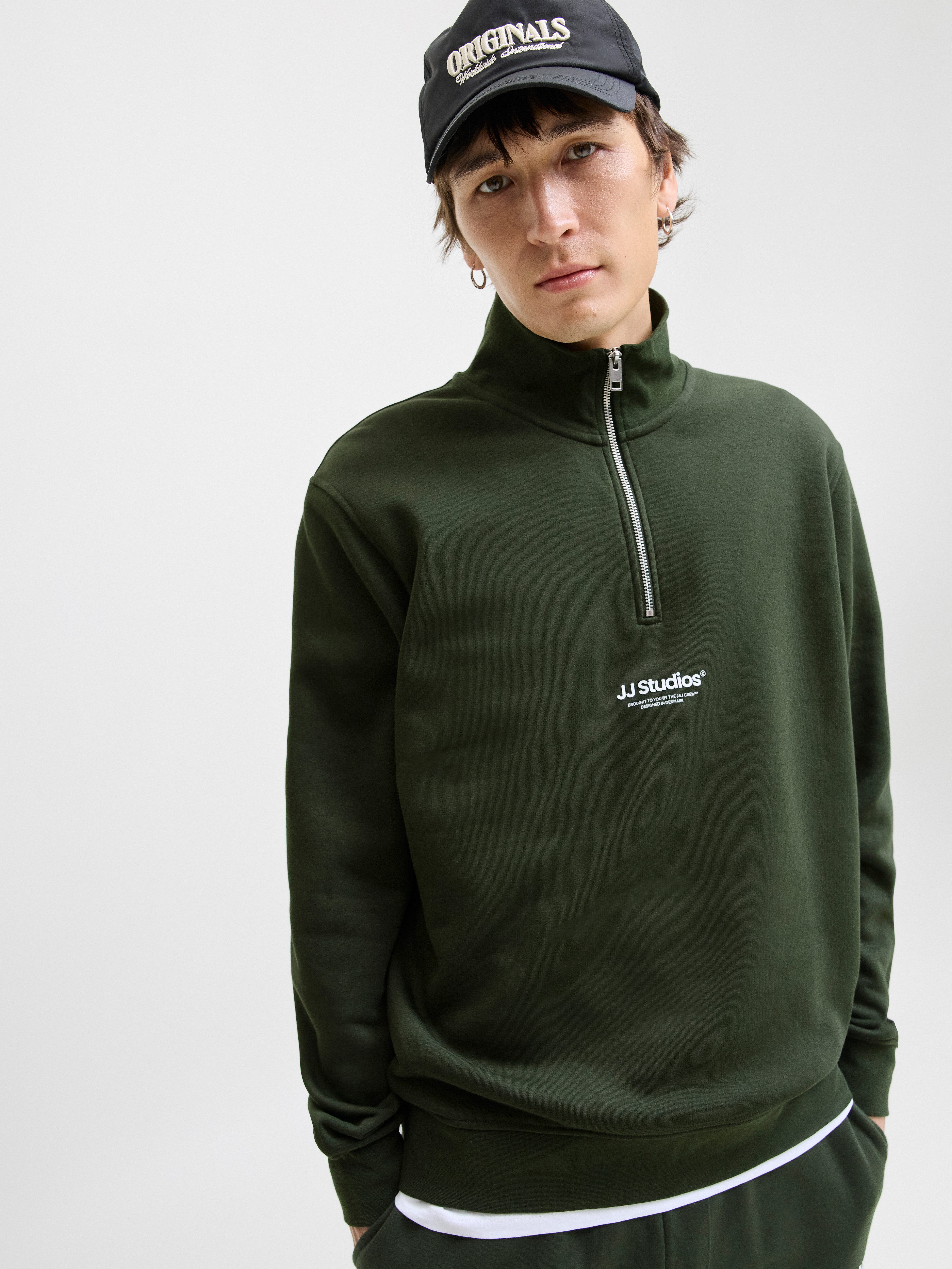 Jack & Jones Sweatshirt JJESOHO SWEAT QUARTER ZIP HN NOOS Baumwollmischung, relaxed fit