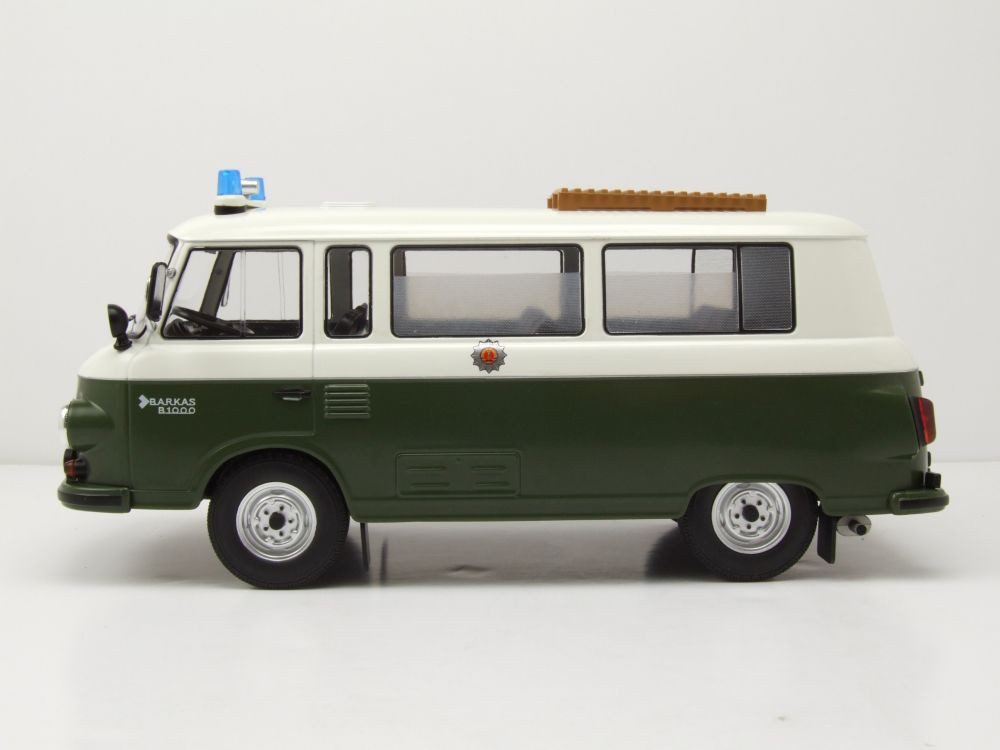 MCG Modellauto Barkas B 1000 Volkspolizei 1965 grün weiß, Maßstab 1:18