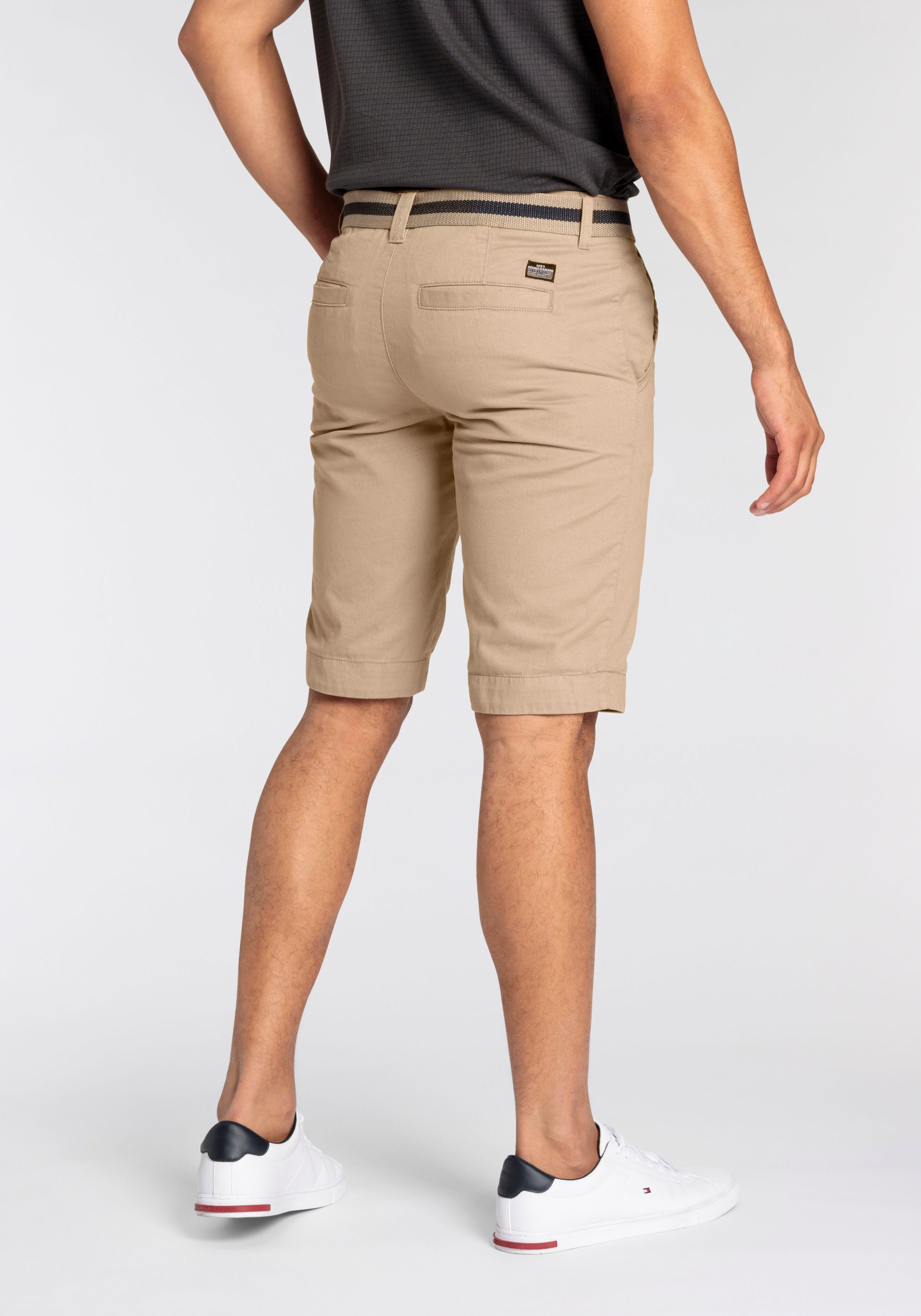 Bruno Banani Chinoshorts inkl. Gürtel – moderner Sommer‑Essential Dein perfekter Look: clean, maskulin, vielseitig