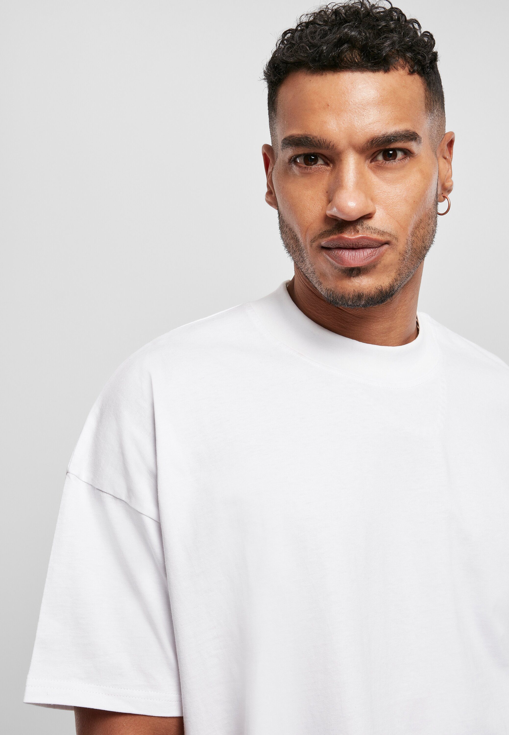 URBAN CLASSICS T-Shirt Herren Neck white Mock (1-tlg) Oversized Tee