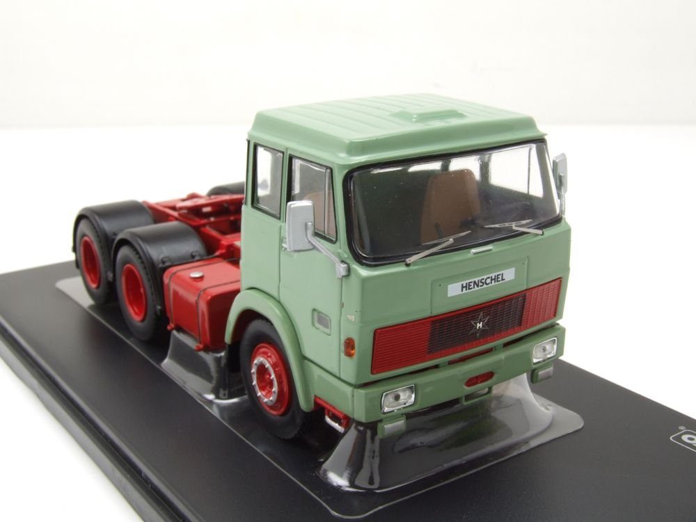 Modèle Réduit IXOMODELS Henschel HS 19 TS 1966 Gris, échelle 1/43 - Réf. IXOTR085, Neuf