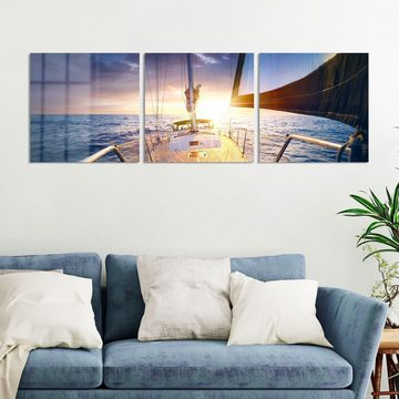 DEQORI Glasbild 'Segelboot jagt Abendsonne', 'Segelboot jagt Abendsonne', Glas Wandbild Bild schwebend modern