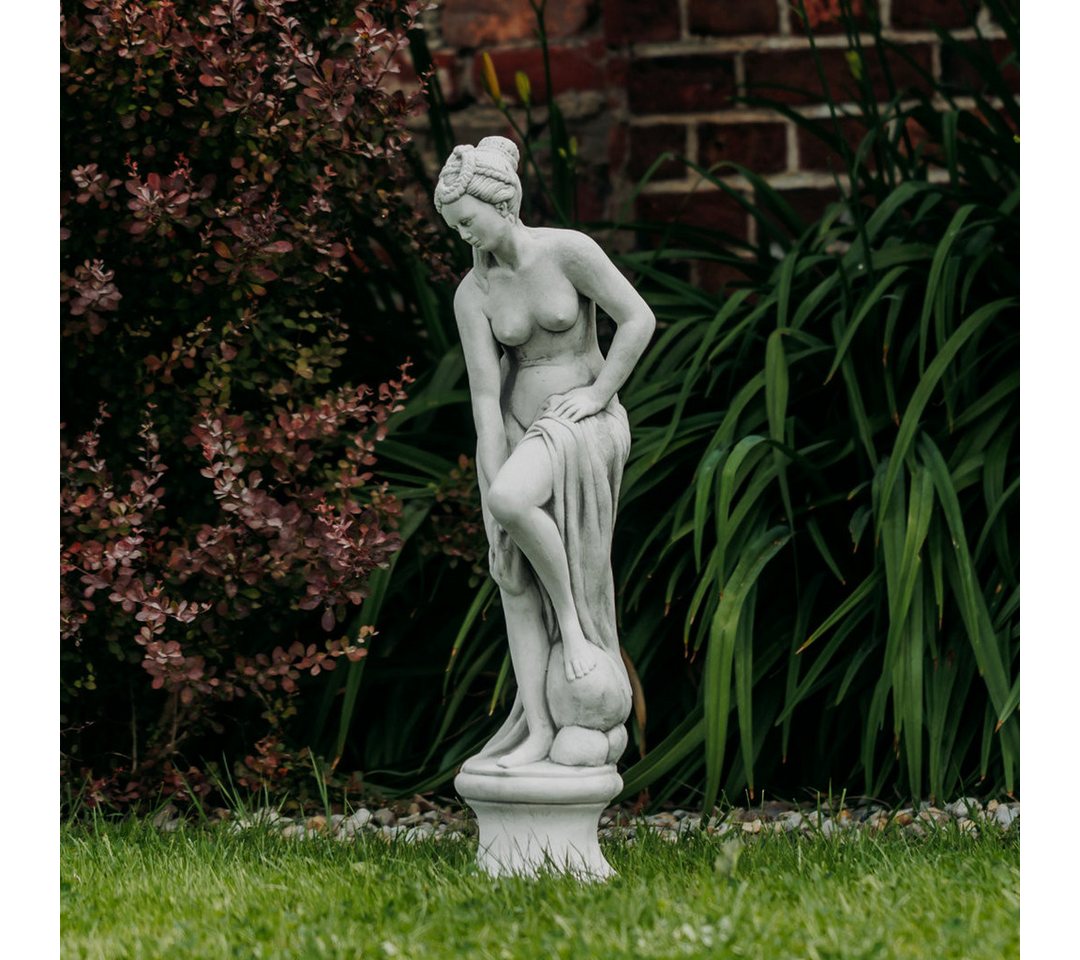 gartendekoparadies.de Gartenfigur Statue "Badende Venus" Steinfigur, H. 75 cm, 19 kg, Frostsicher