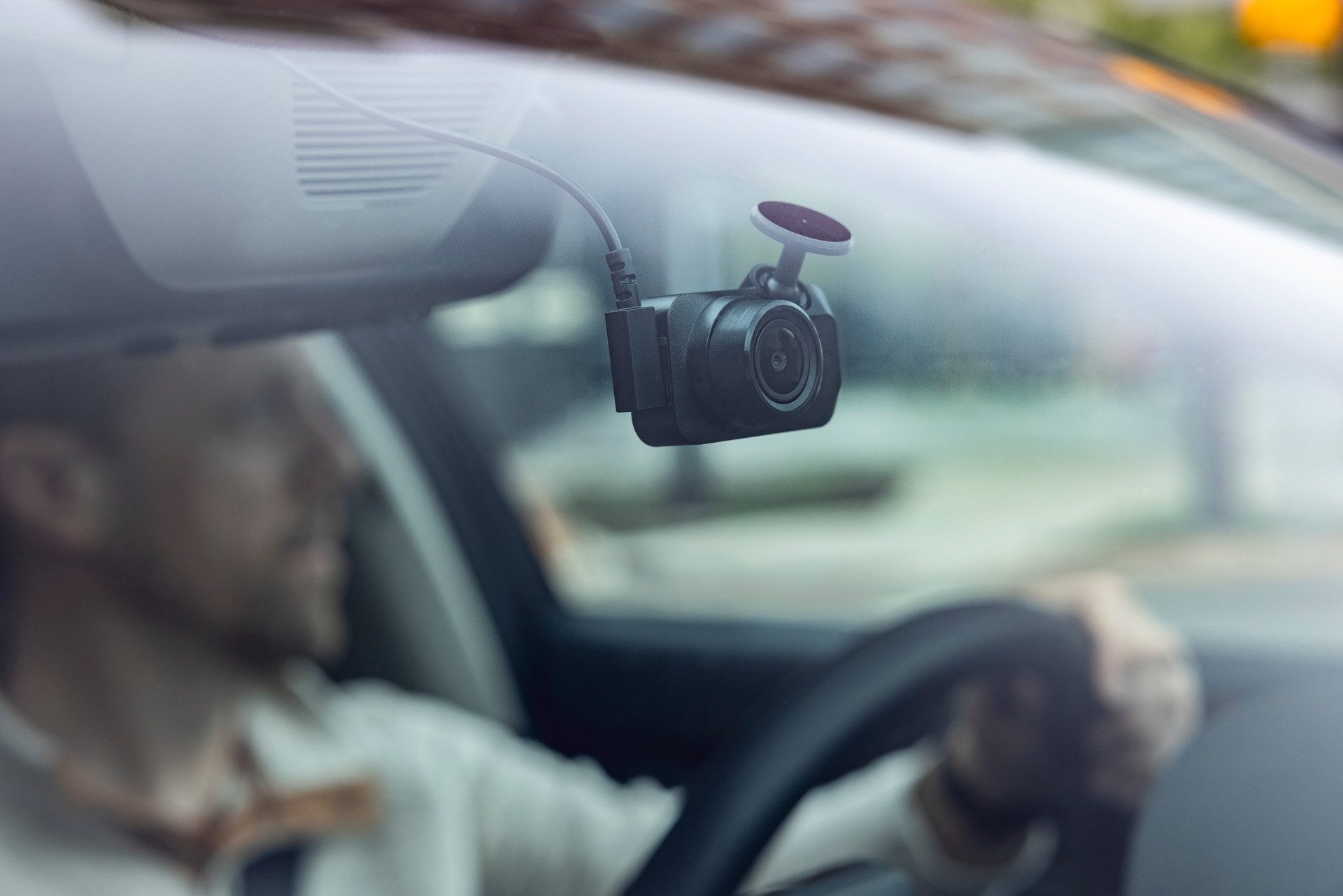 Garmin Kamerahalterung Klebehalterung (2024 Serie) für Dash Cam, (bis 4,5 Zoll)
