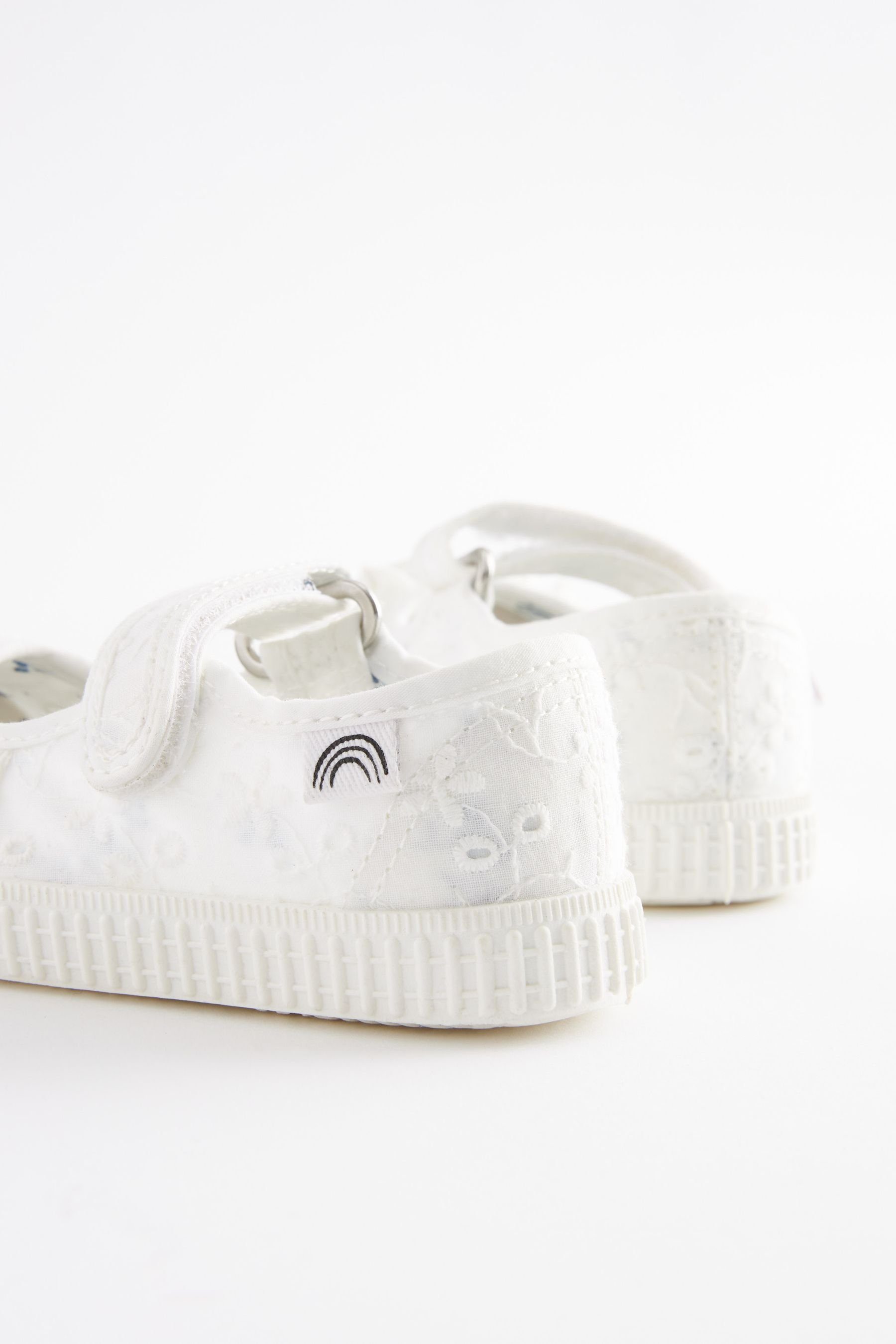 Broderie Gerüschte Mary-Jane-Schuhe, weite Passform (1-tlg) Sneaker White Next