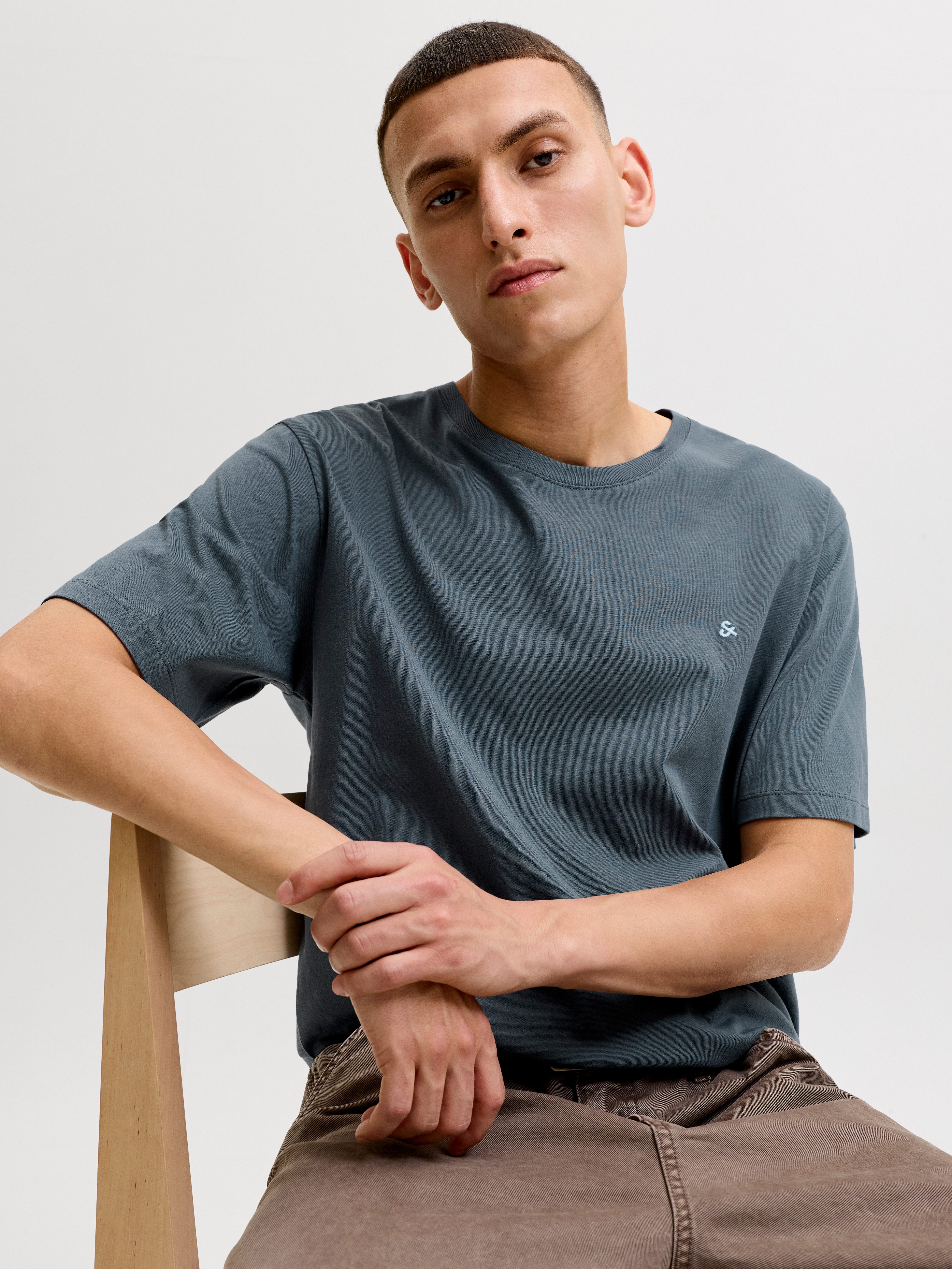 Jack & Jones Rundhalsshirt JJEPAULOS TEE SS CREW NECK NOOS Baumwollmischung, regular fit