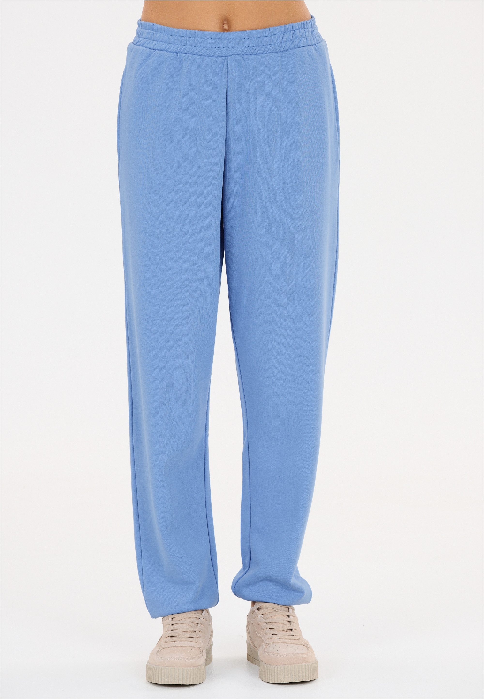ATHLECIA Sweathose Crecy im entspannten und weichen Design