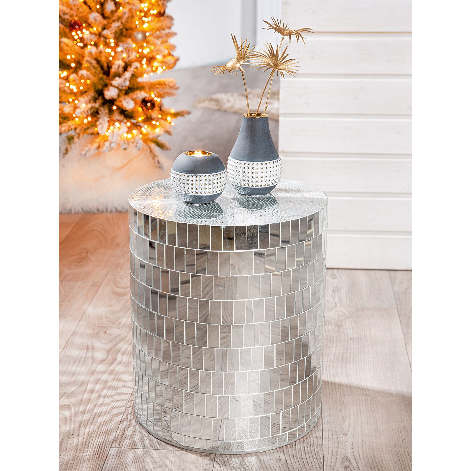 GILDE Beistelltisch DISCO - Beistelltisch in Silber mit Spiegelglas - H. 45 günstig online kaufen