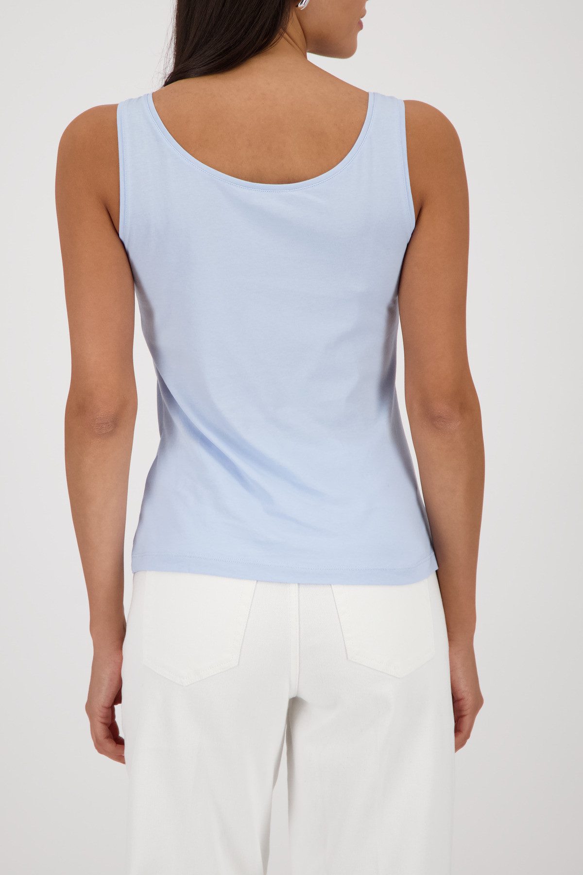 Monari Tanktop Top Basic Körpernahe Passform mit tiefem Rundhalsausschnitt