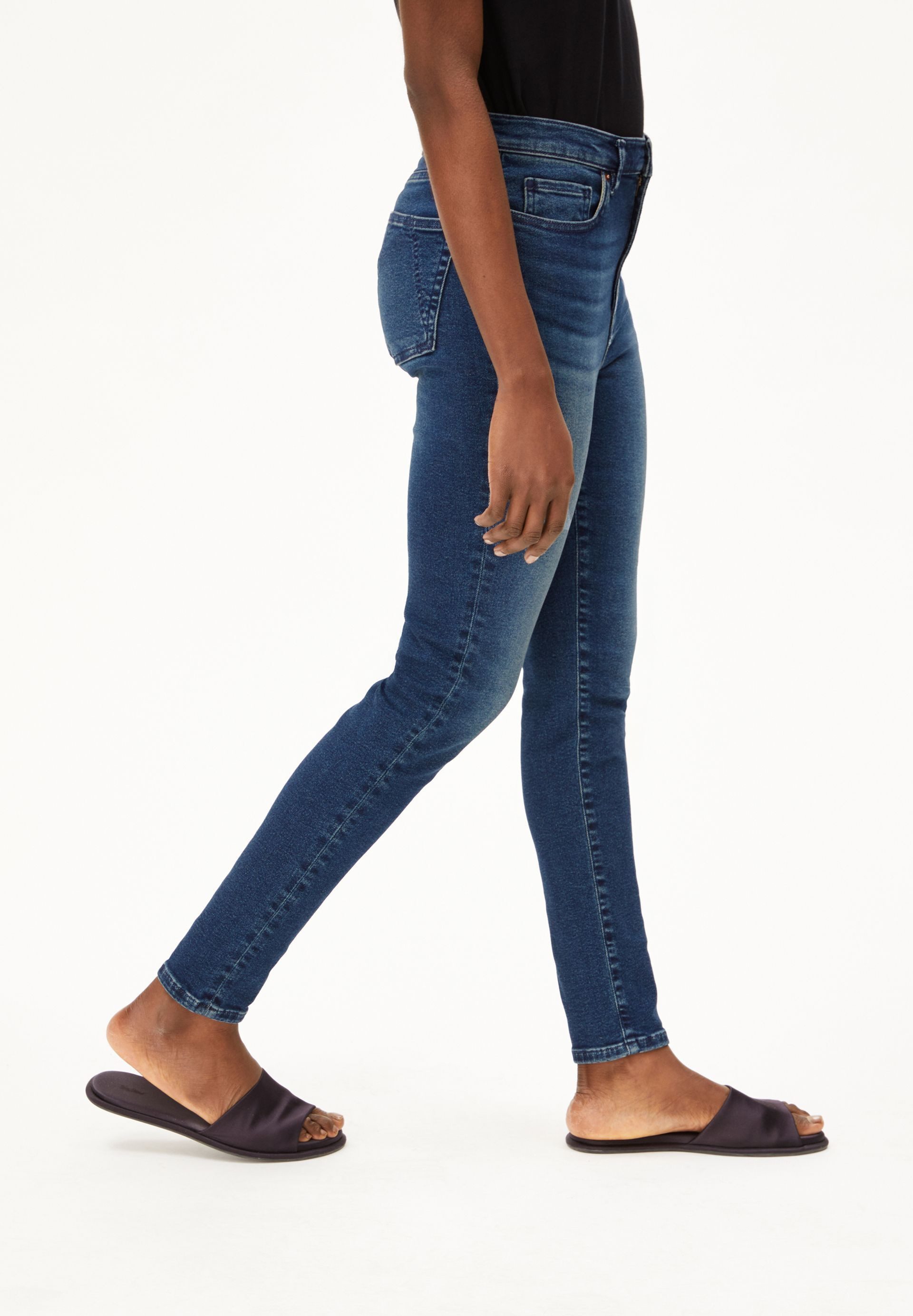 Armedangels Skinny-fit-Jeans INGAA (X-Stretch) High waist – Bild 5 von 5