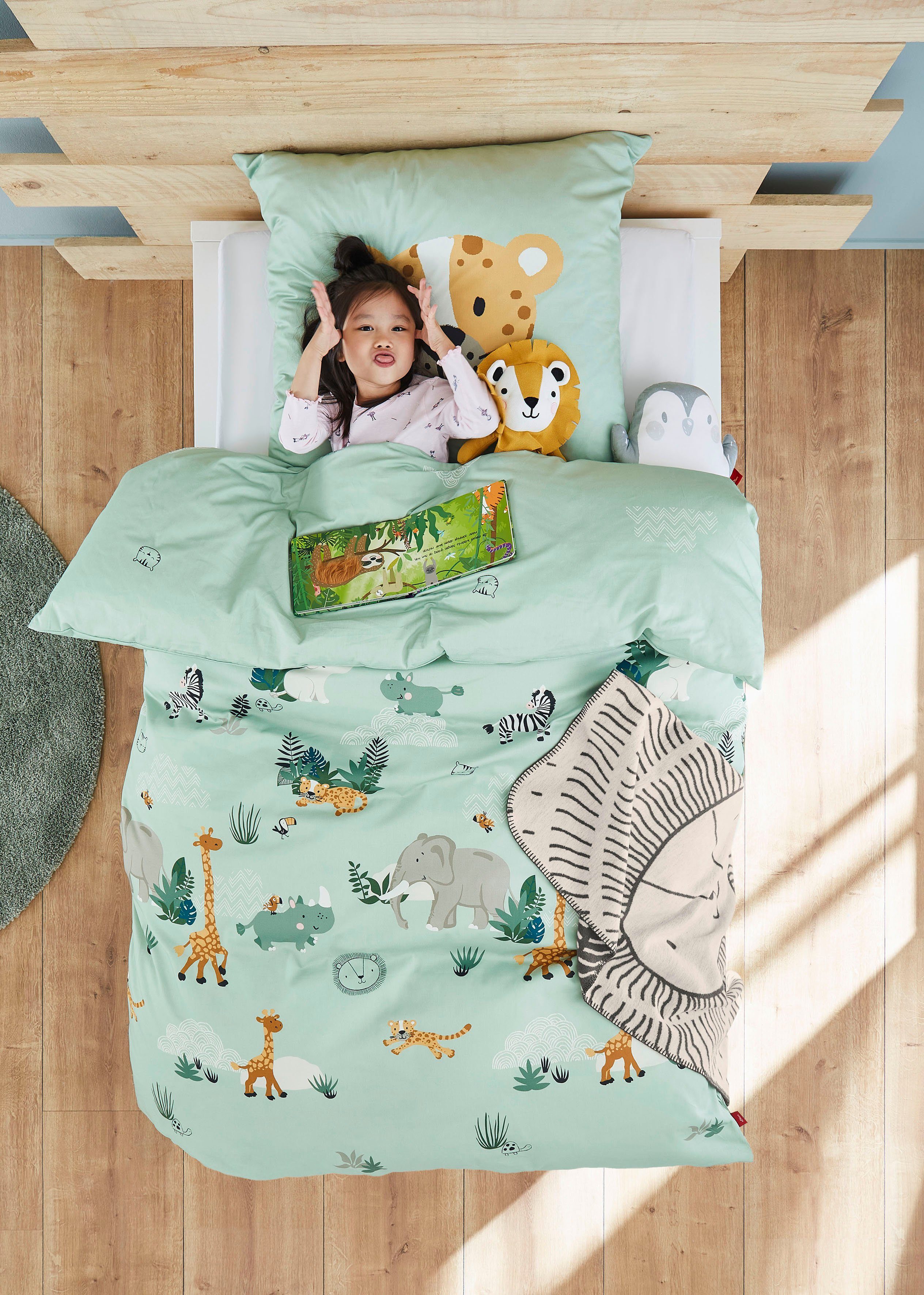 s.Oliver Kinderbettwäsche Satinbettwäsche s.Oliver Junior, Mako-Satin, in verschiedenen Designs: Tiere Safari Afrika, Dino, Weltall, Einhorn