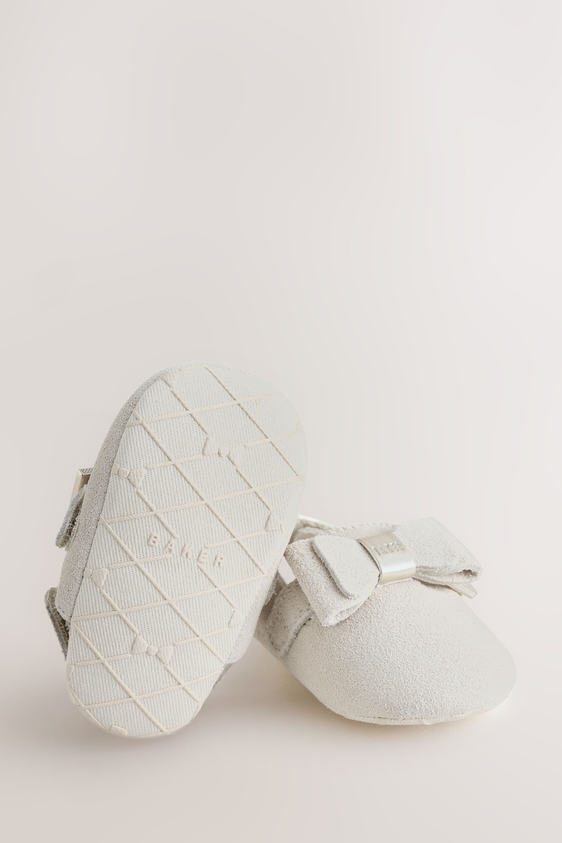 Baker by Ted Baker Baker by Ted Baker Baby Padders-Clogs mit Schleife Pantolette (1-tlg)