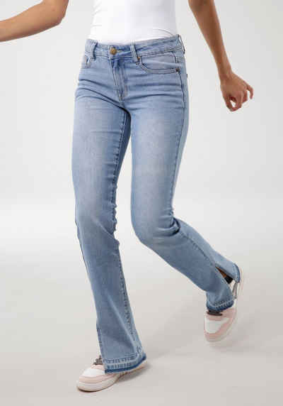 KangaROOS Regular-fit-Jeans »STRAIGHT-FIT MID RISE« mit Schlitz und offenem Saum - NEUE KOLLEKTION