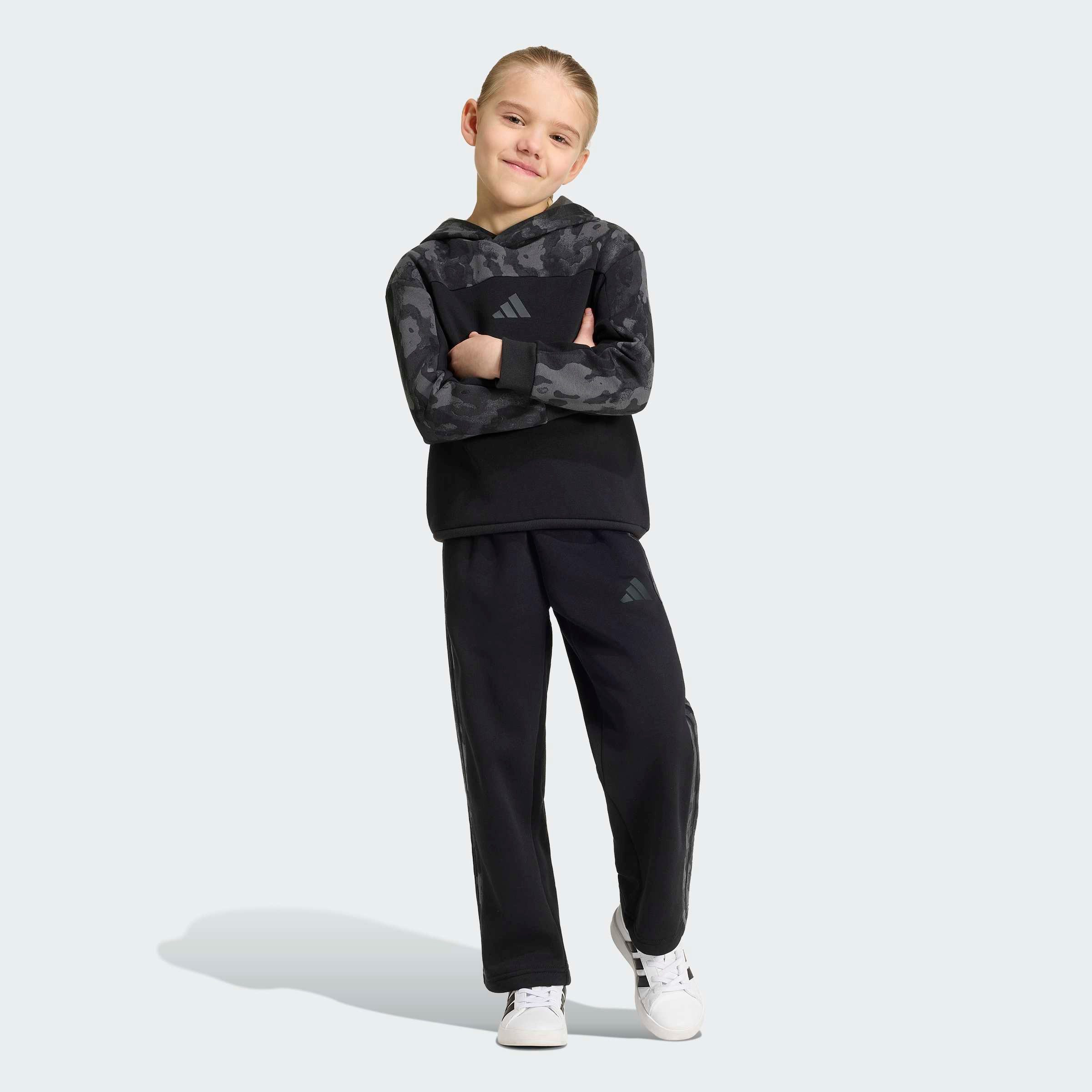 adidas Sportswear Trainingsanzug LK CAMO JOGGER (2-tlg), für Kinder, zweiteiliges Set, aus Baumwolle