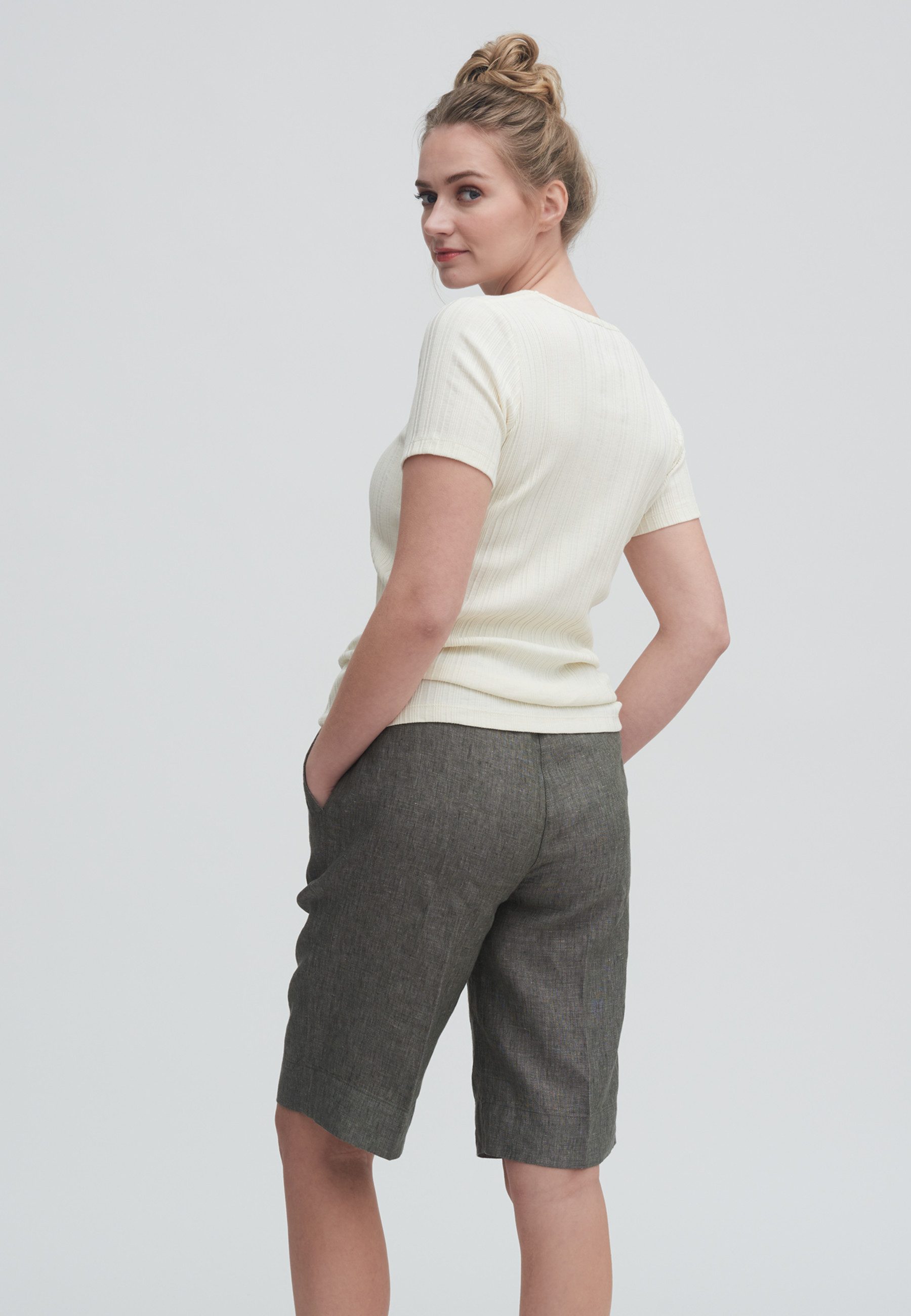 LIVING CRAFTS Bermudas ODETTE Leichter, ungefütterter Webstoff aus reinem Leinen