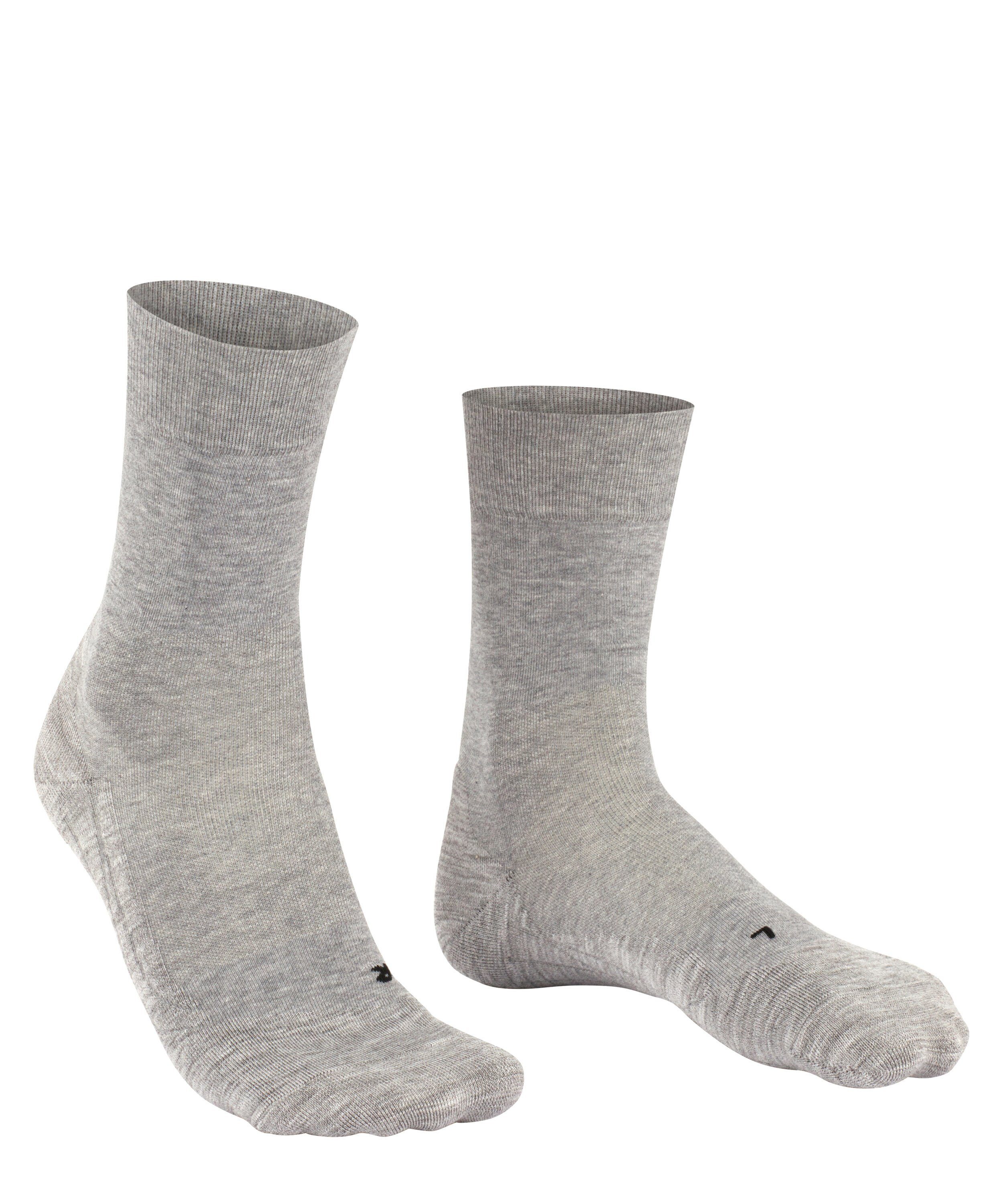 FALKE Sportsocken GO2 Socken (1-Paar) mit mittelstarker Polsterung für Spikeschuhe