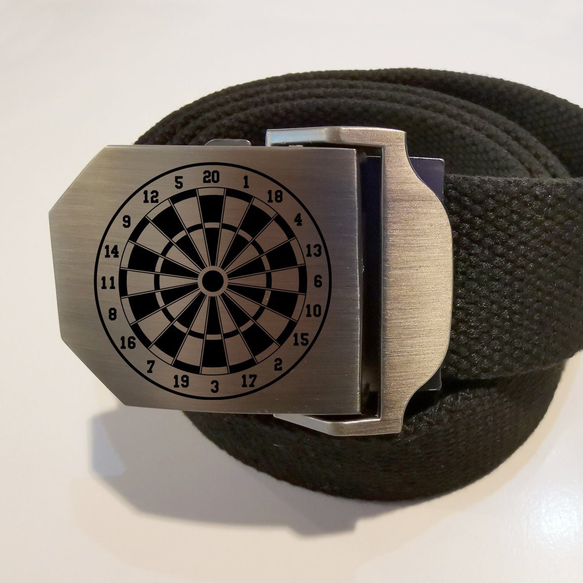 Lasernauten Stoffgürtel Koppelgürtel Gürtel mit Dartscheibe graviert in Koppelschloß Workwear Workwear Gürtel Gravur Dartscheibe im Koppelschloß Dart Lasergravur