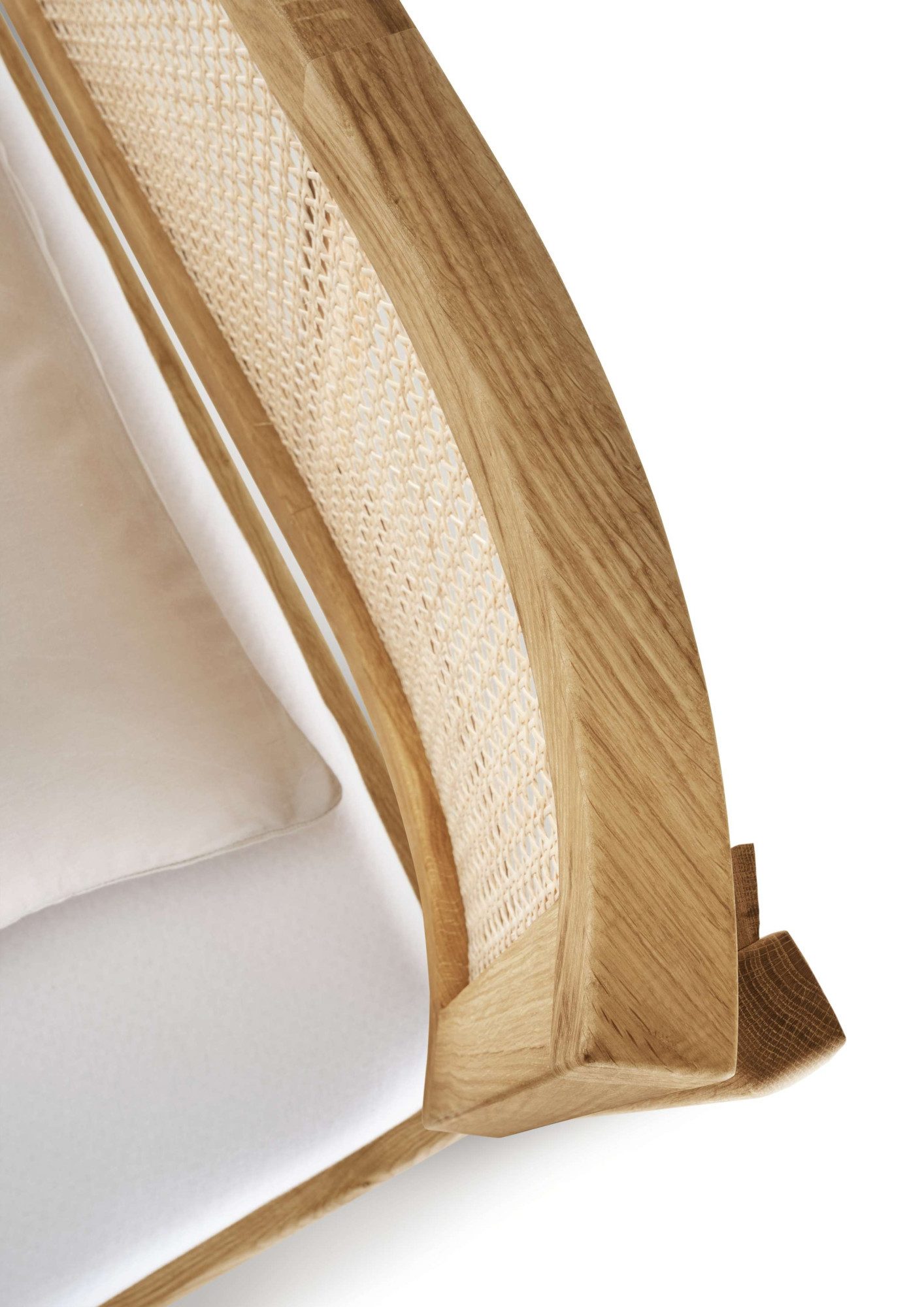 OTTO home Massivholzbett Hällevik, Kopfteil höhenverstellbar, Eiche massiv, mit Wiener Geflecht (mehrere Breiten), skandinavischer Stil, Made in EU, FSC®-zertifiziert, sehr stabil