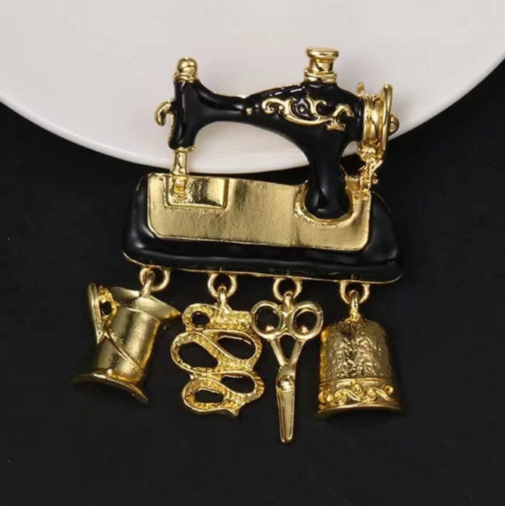 Dark-Desires Brosche Nostalgische Brosche vintage Nähmaschine Singer schwar günstig online kaufen