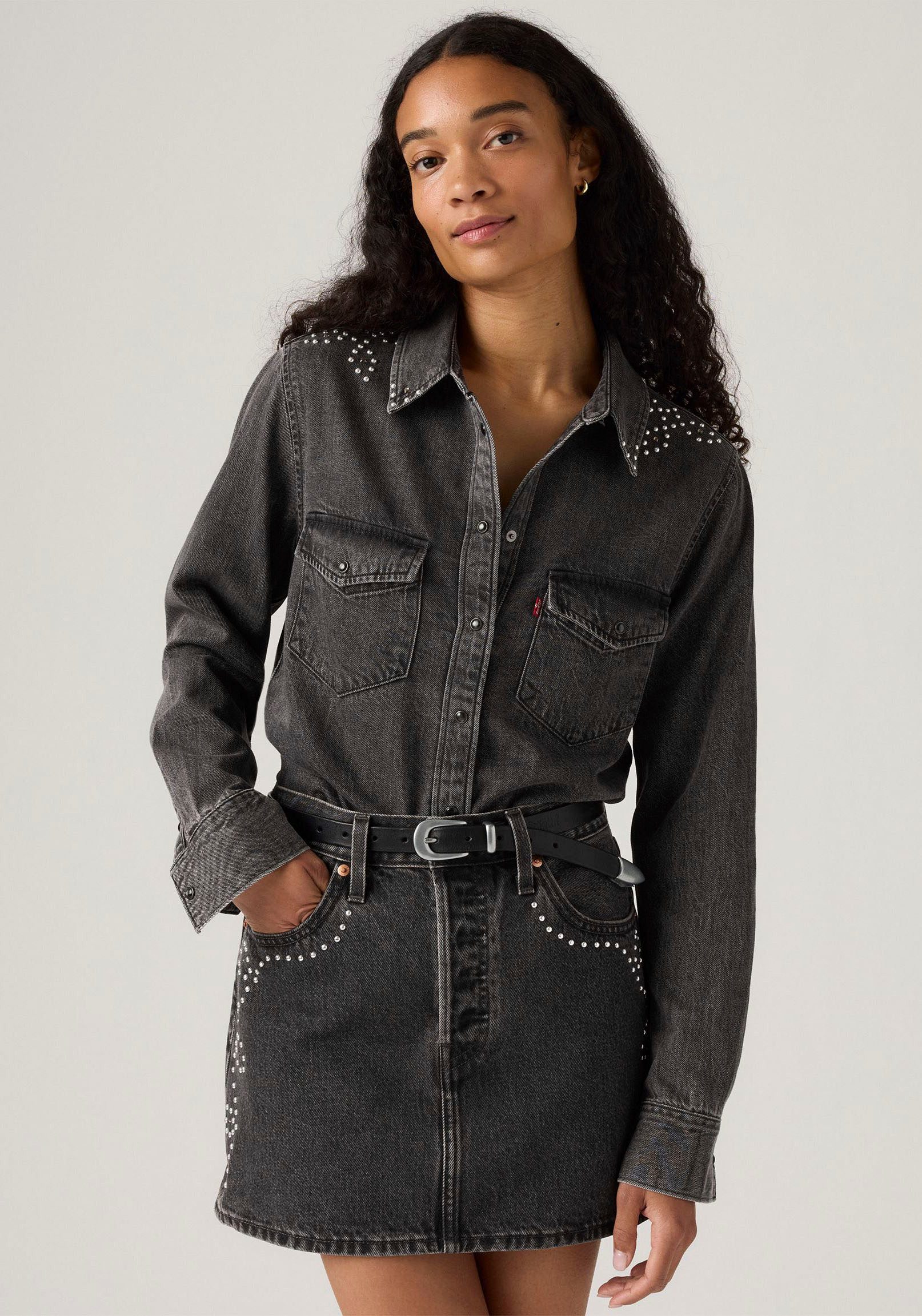 Levi's® Jeansbluse ESSENTIAL WESTERN mit Brusttaschen mit Druckknöpfen