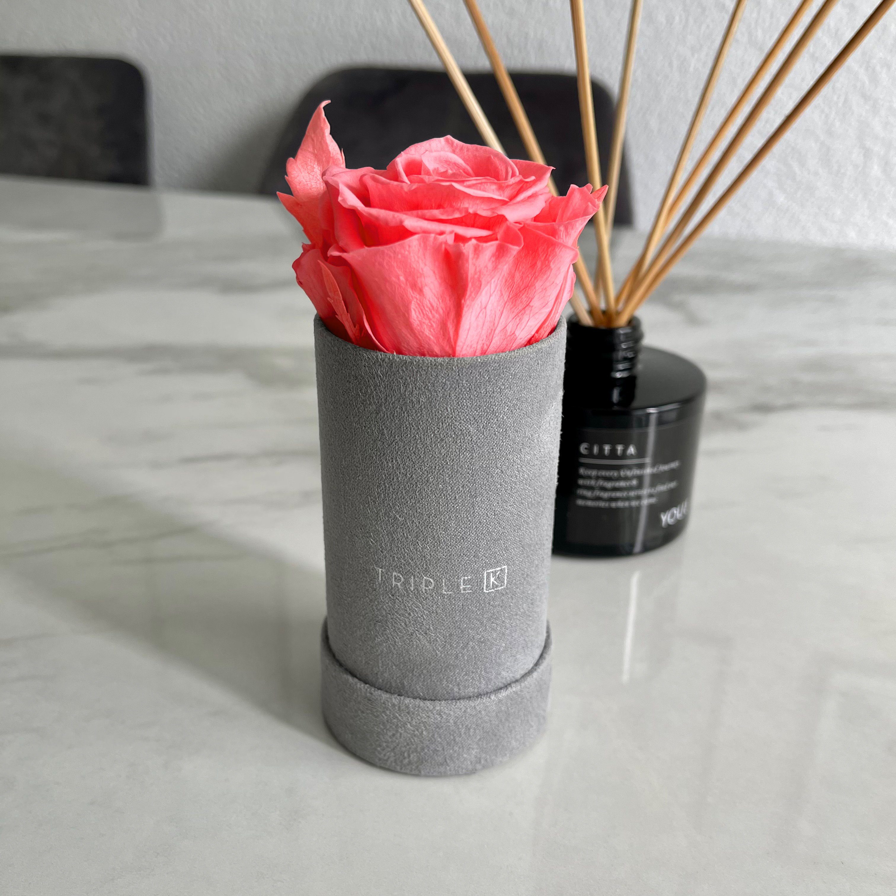 Kunstblume TRIPLE K 3 Flowerbox Rosen, konservierten Rose, Infinity K Grußkarte Inkl. Rosen, bis Rosa Jahre Blumenbox - Rosenbox Velvet mit Infinity Haltbar, TRIPLE mit