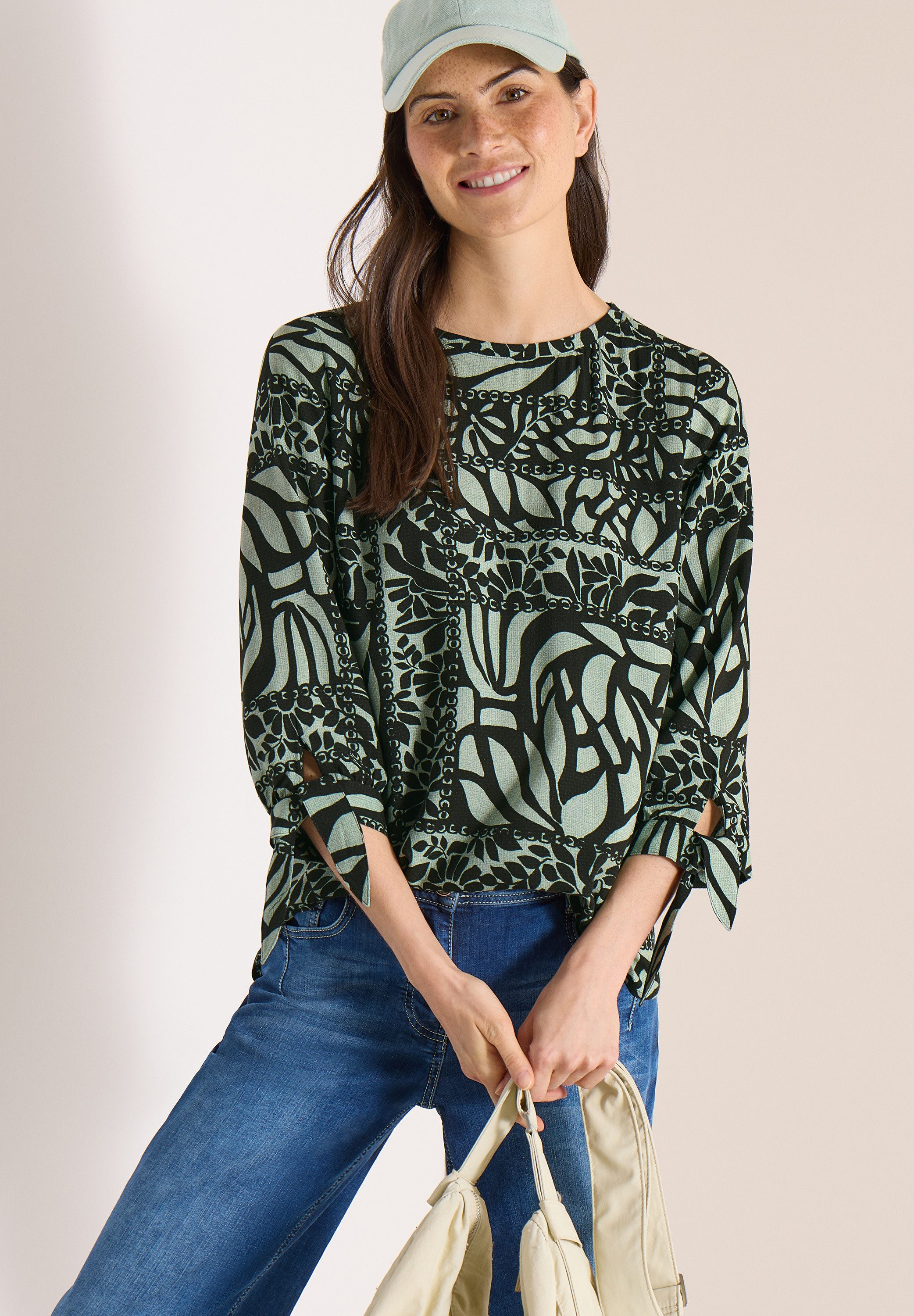 Klassische Bluse