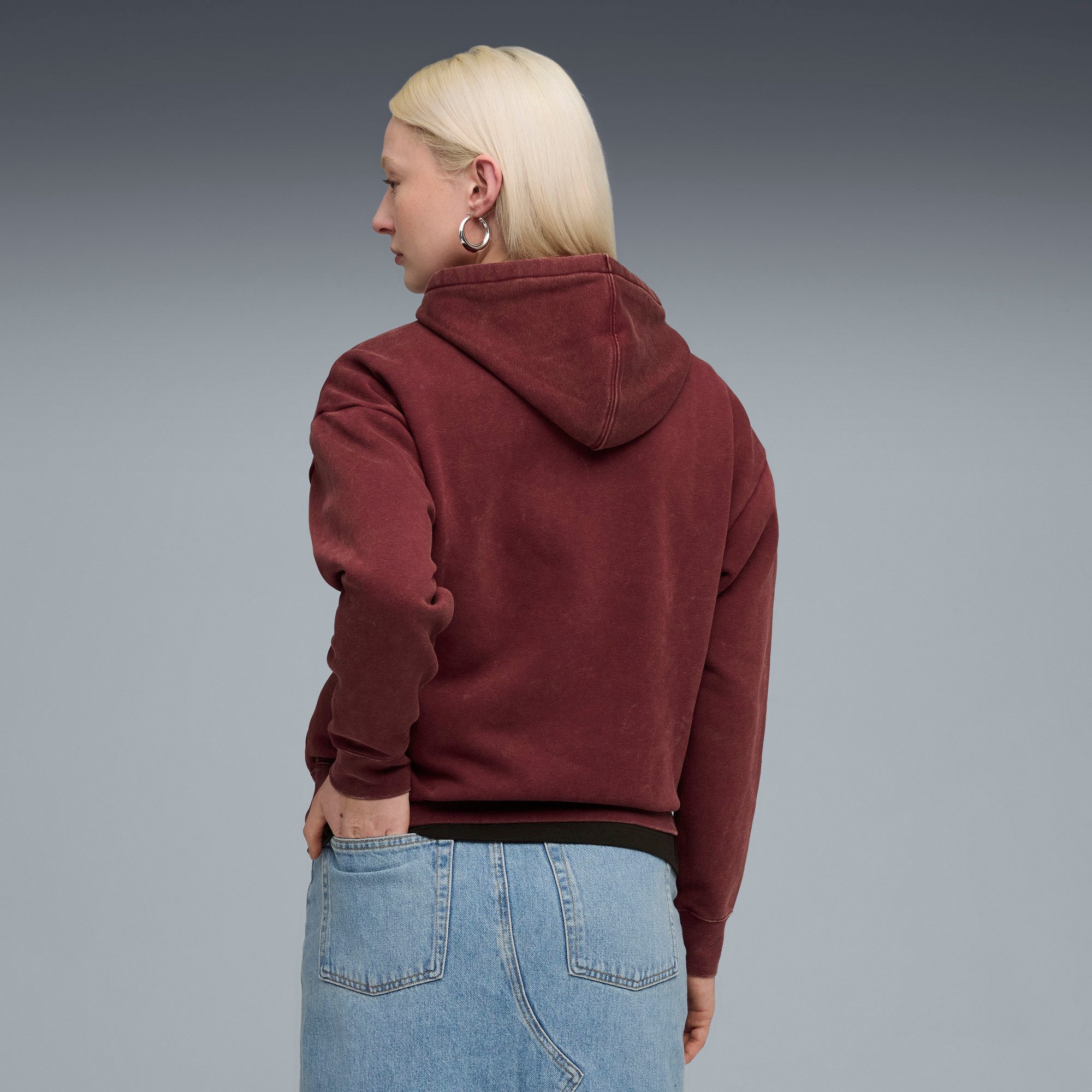 PUMA Kapuzensweatshirt ESS ELEVATED RELAXED WASH HOODIE FL mit Print-Applikationen, mit Kängurutasche, mit Kapuze