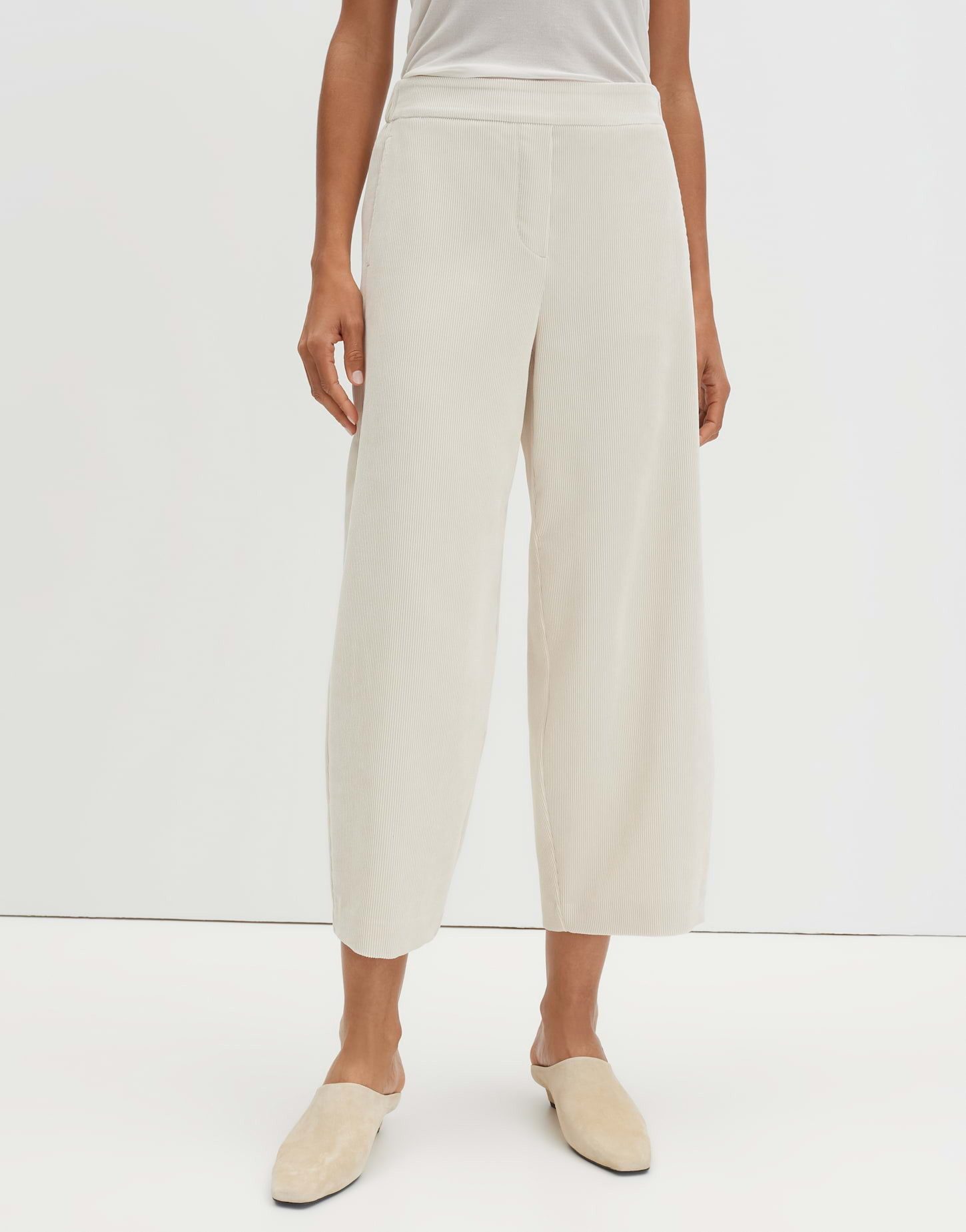 someday Stoffhose CISILIA CURVED CORDUROY Barrel Pants aus Feincord Samtige Oberfläche mit edler Optik