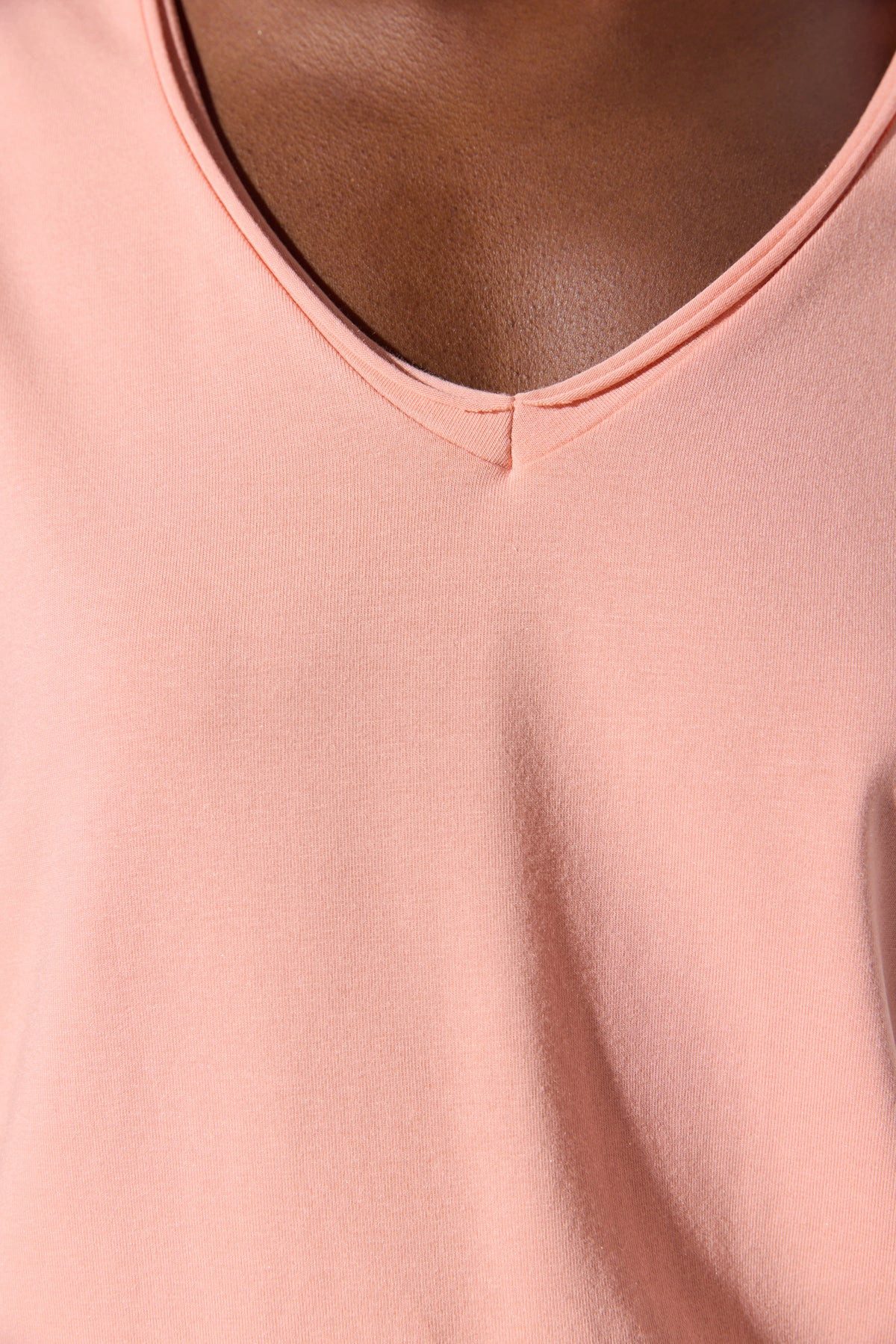 No Matter What T-Shirt Basic-T-Shirt aus Lycra mit V-Ausschnitt
